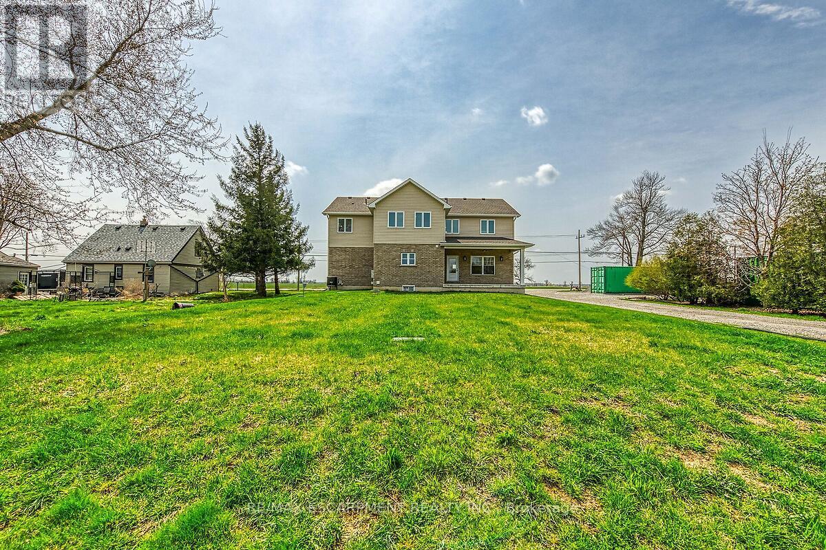 8184 Airport Road E, Hamilton (Mount Hope), Ontario  L0R 1W0 - Photo 44 - X12116797