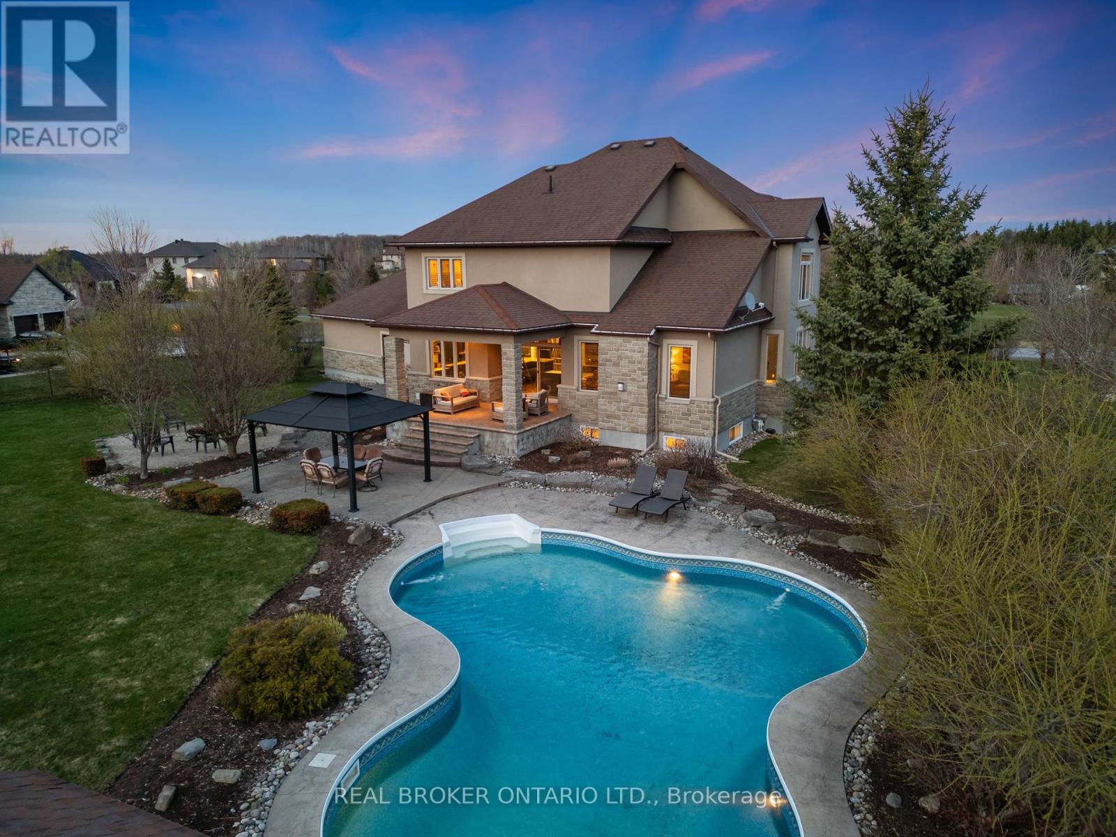 1040 Black Canary Drive, Ottawa, Ontario  K4M 0A1 - Photo 48 - X12097542
