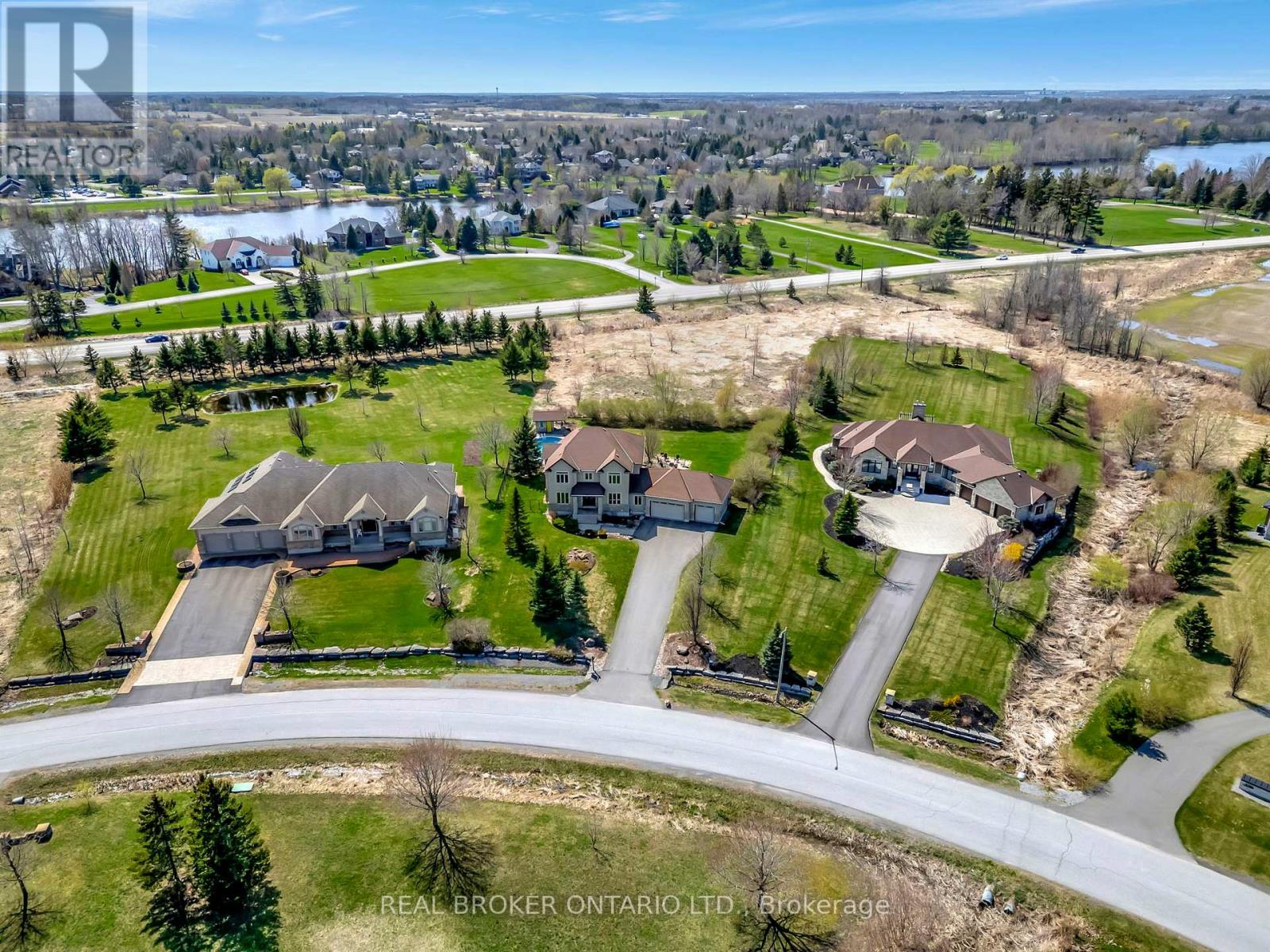 1040 Black Canary Drive, Ottawa, Ontario  K4M 0A1 - Photo 50 - X12097542