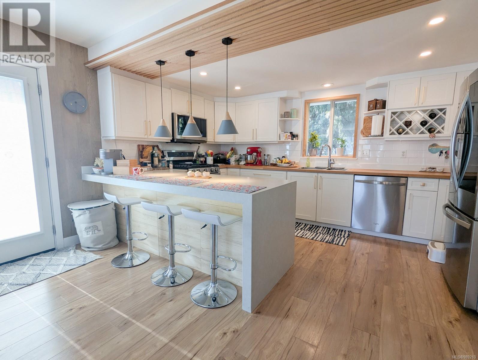 1026 Walfred Rd, Langford, British Columbia  V9C 4K1 - Photo 7 - 989210