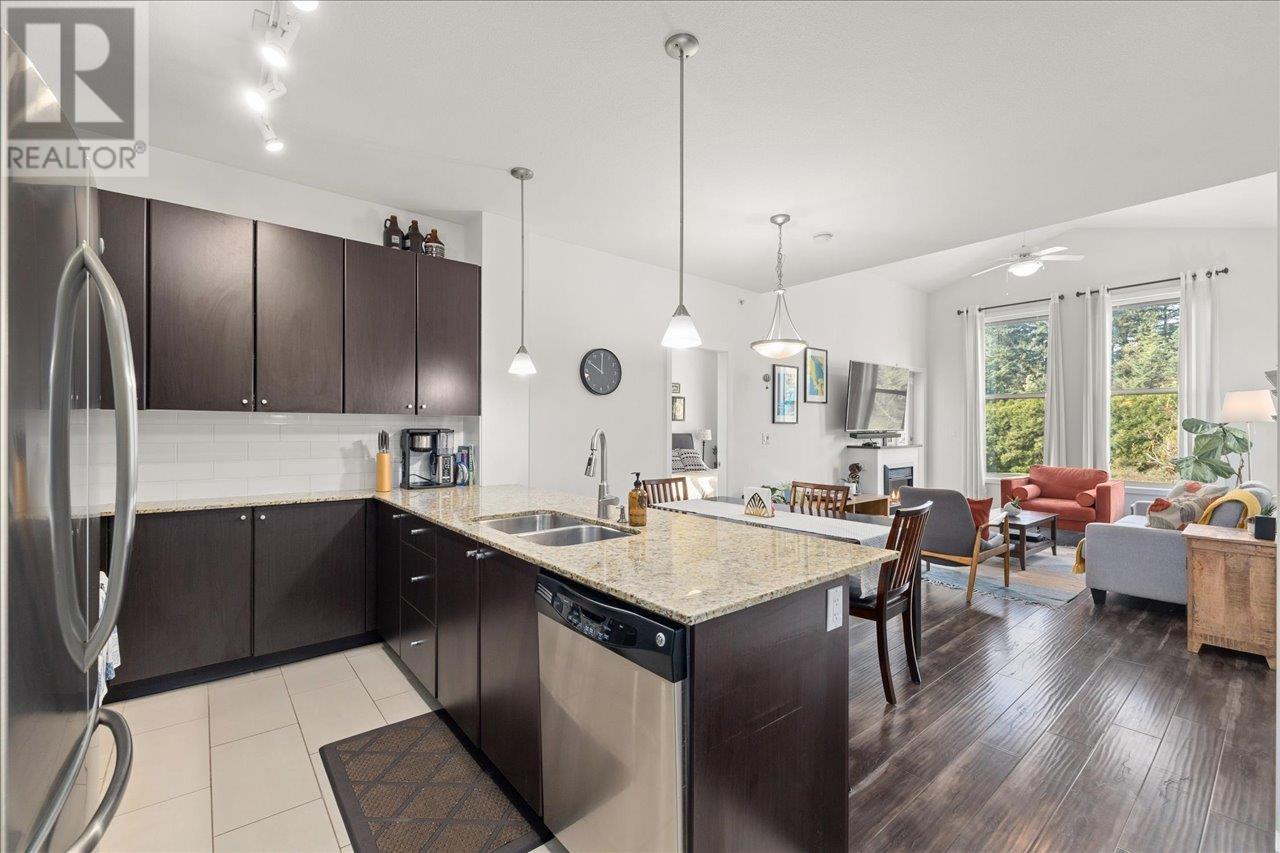 406 265 Ross Drive, New Westminster, British Columbia  V3L 0C8 - Photo 13 - R2987921