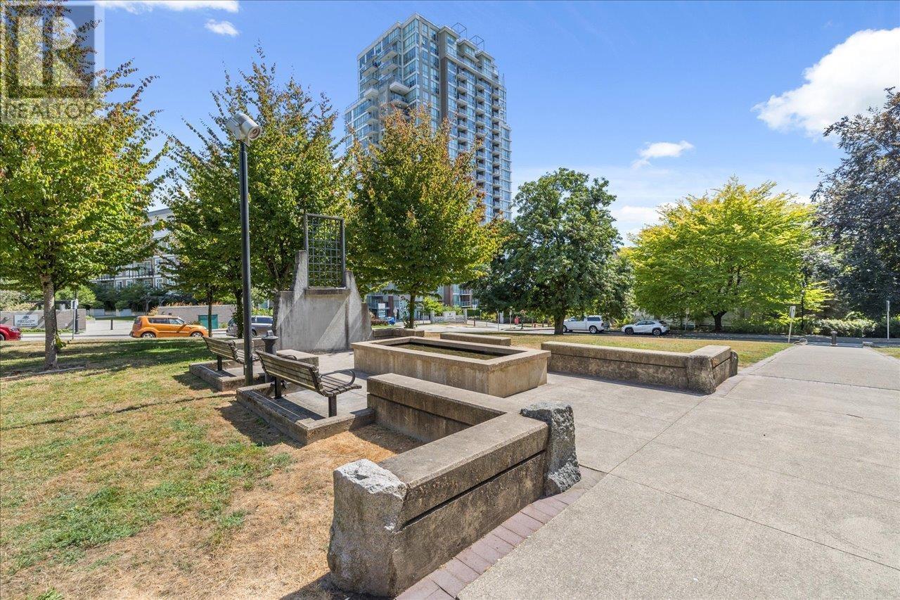 406 265 Ross Drive, New Westminster, British Columbia  V3L 0C8 - Photo 37 - R2987921