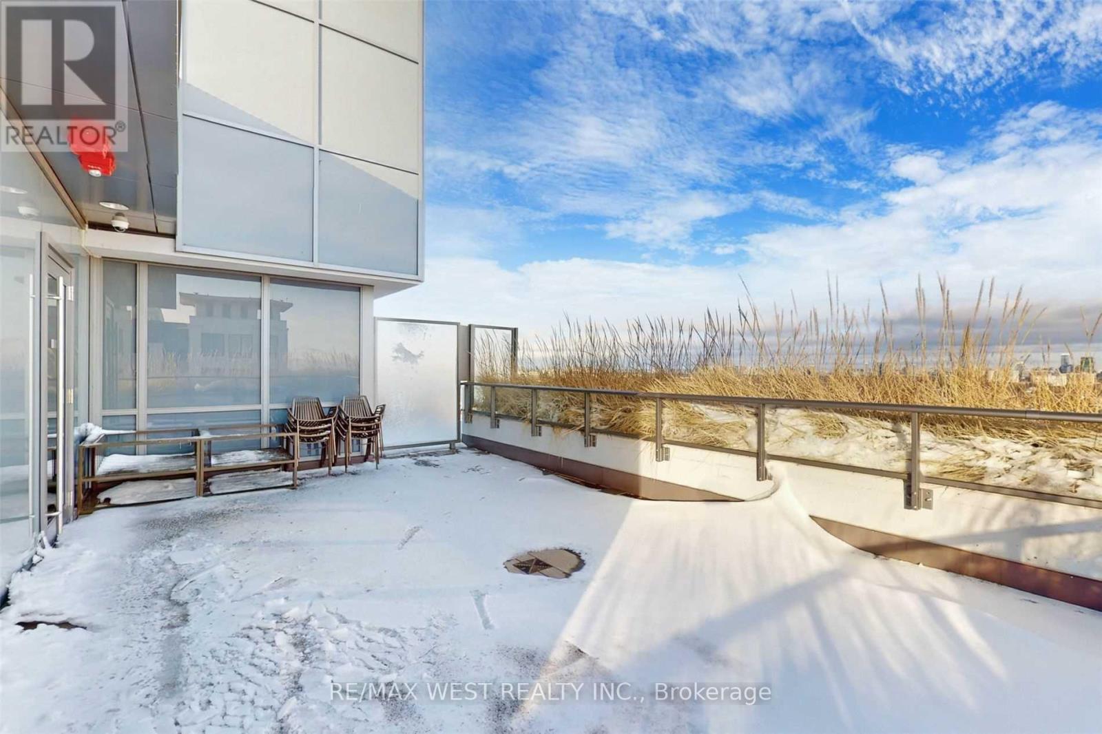 1012 - 10 De Boers Drive, Toronto, Ontario  M3J 0H1 - Photo 34 - W12117523