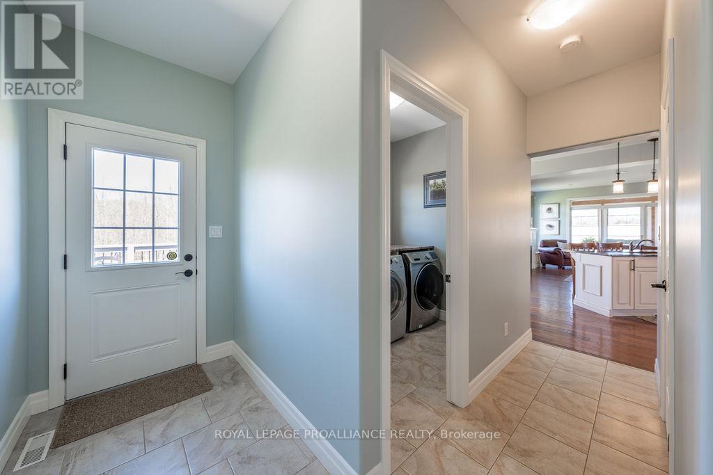 260 Smith Road, Belleville (Thurlow Ward), Ontario  K0K 3E0 - Photo 23 - X12118471