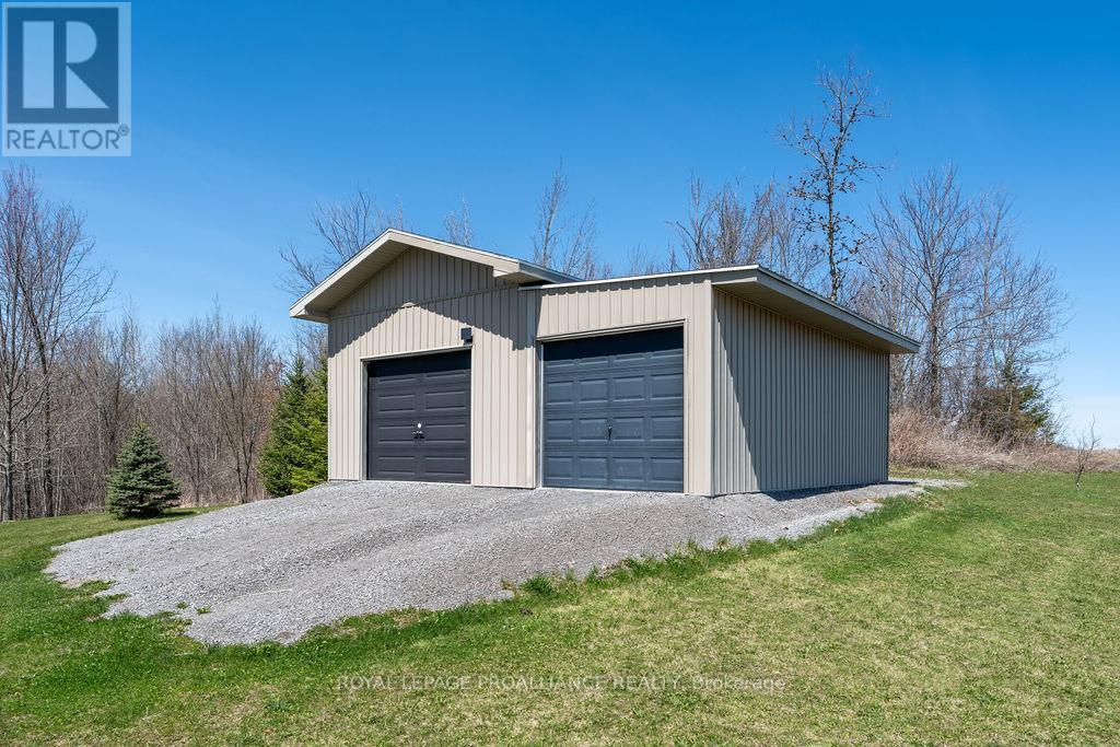 260 Smith Road, Belleville (Thurlow Ward), Ontario  K0K 3E0 - Photo 44 - X12118471