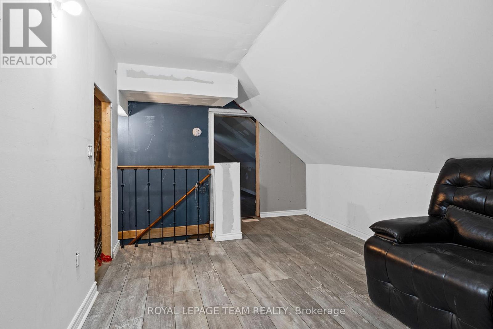 275 Weedmark Road, Merrickville-Wolford, Ontario  K0G 1N0 - Photo 27 - X12118470
