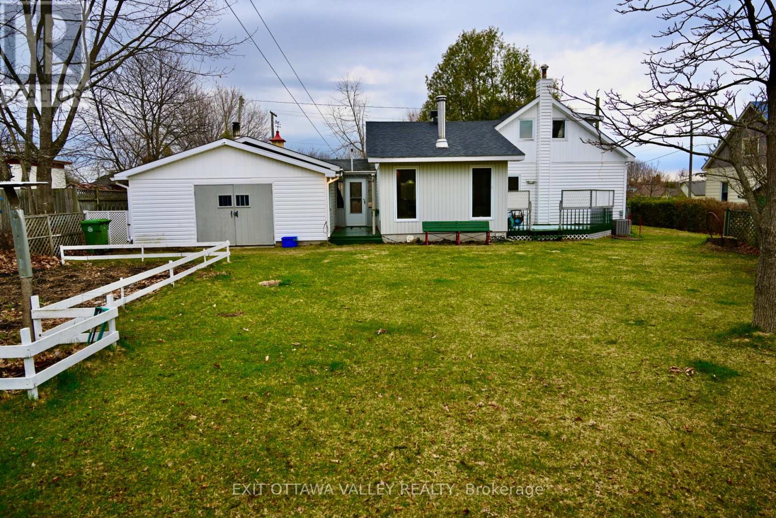 616 First Avenue, Laurentian Valley, Ontario  K8A 5E1 - Photo 43 - X12118440