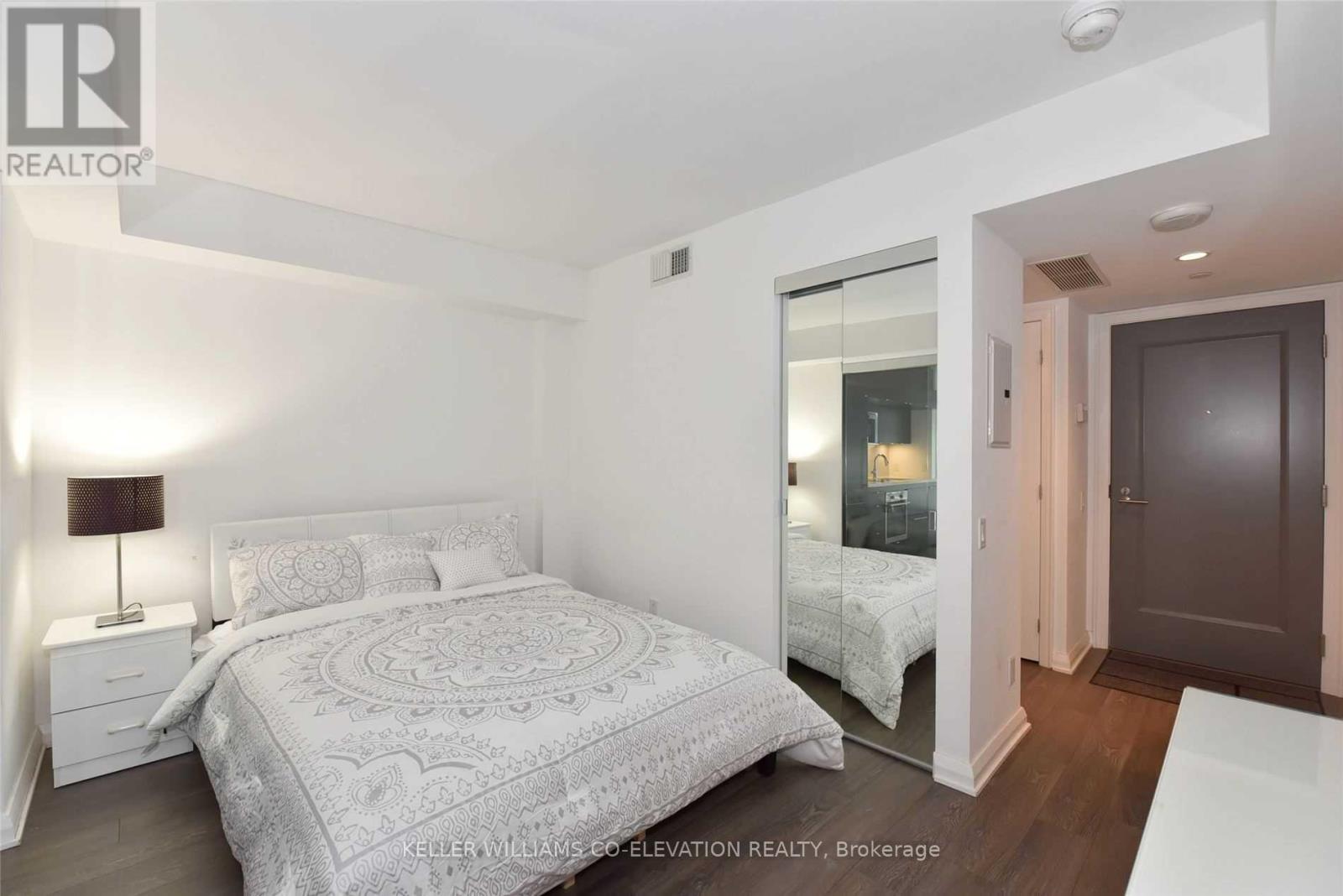 1209 - 155 Yorkville Avenue, Toronto, Ontario  M5R 1C4 - Photo 6 - C12118451