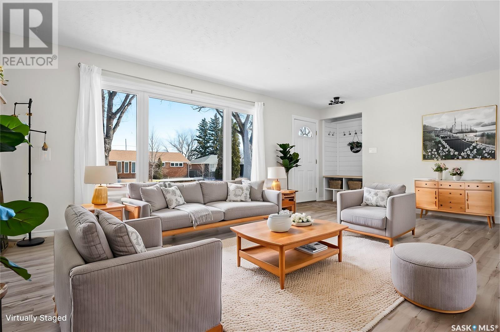Property at 1066 11th AVENUE image 4