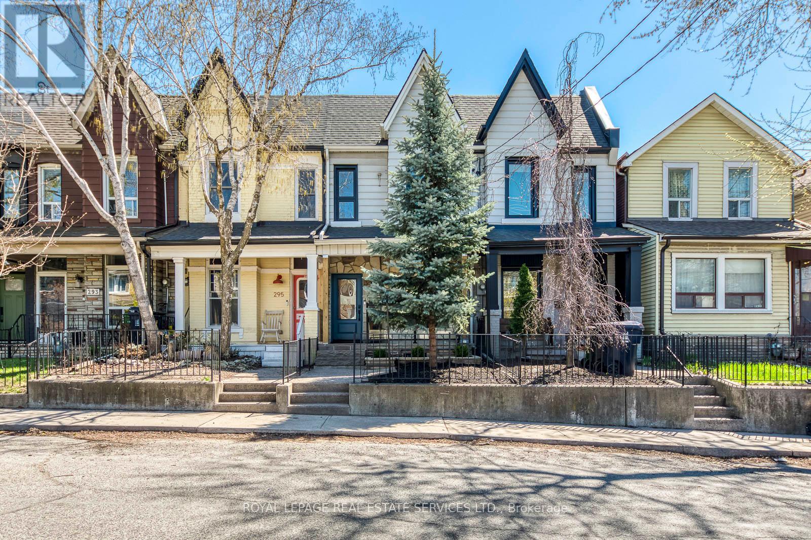 Property at 297 MARIA STREET image 1