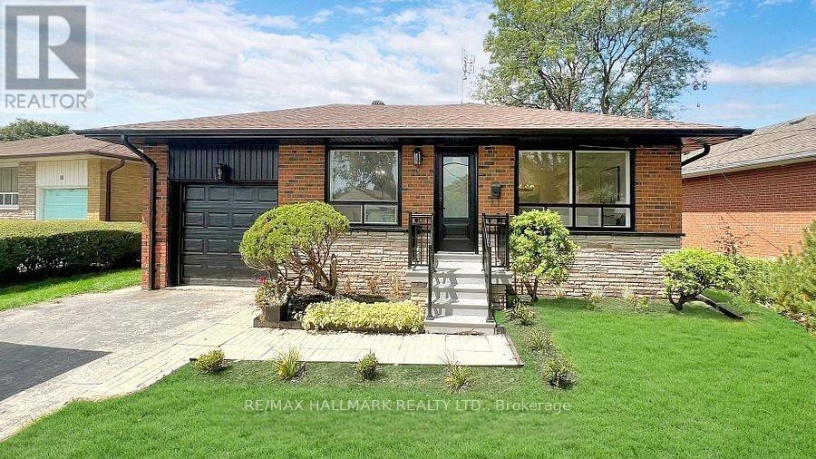16 Arkley Crescent, Toronto, Ontario  M9R 3S3 - Photo 8 - W12118450