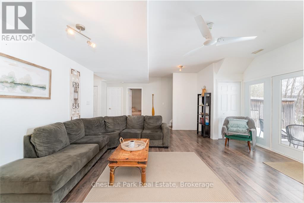 121 North Deer Lake Road, Huntsville, Ontario  P0B 1L0 - Photo 13 - X12056921