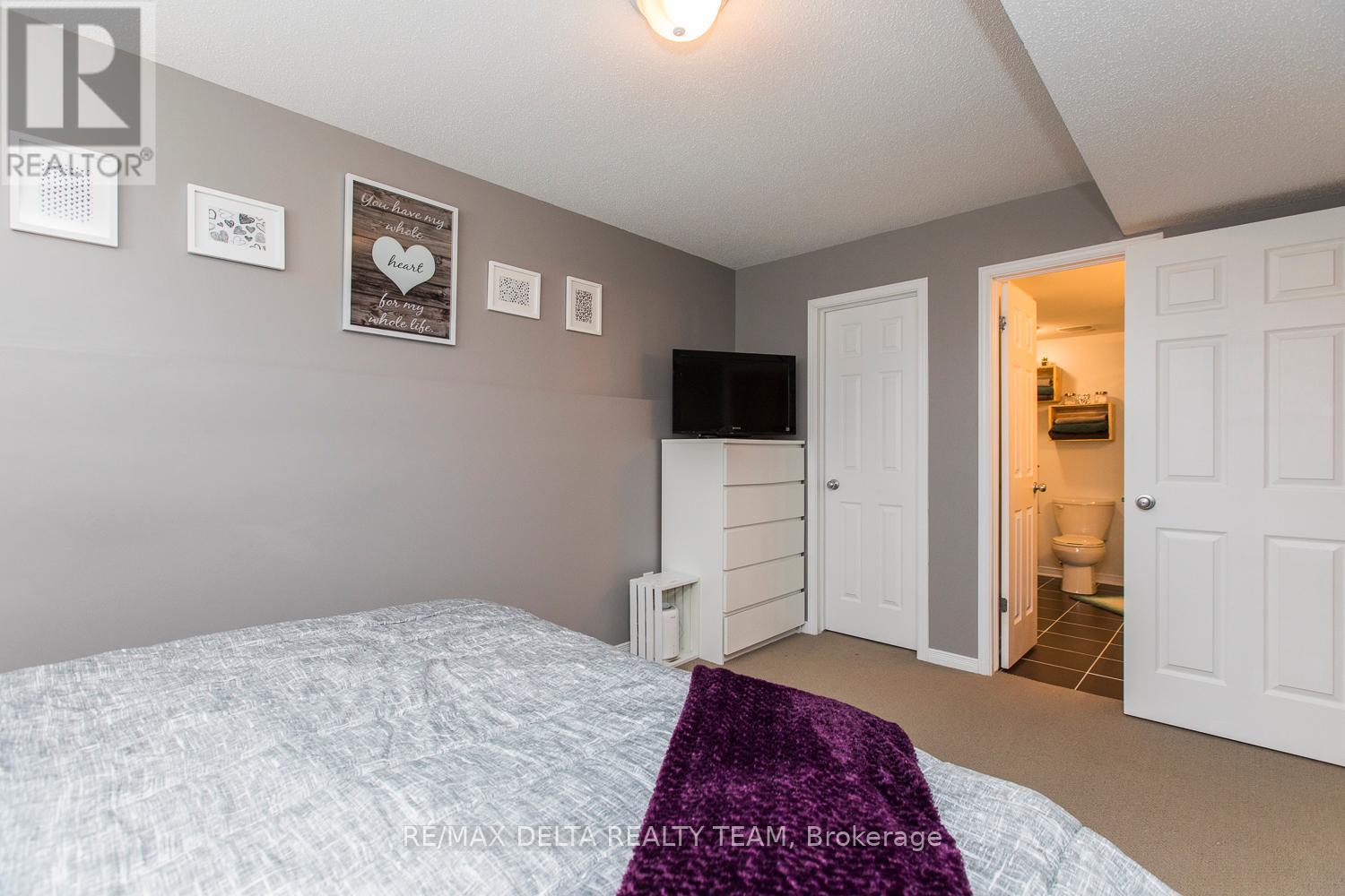 300 Galston Private, Ottawa, Ontario  K1W 0G3 - Photo 40 - X12103024