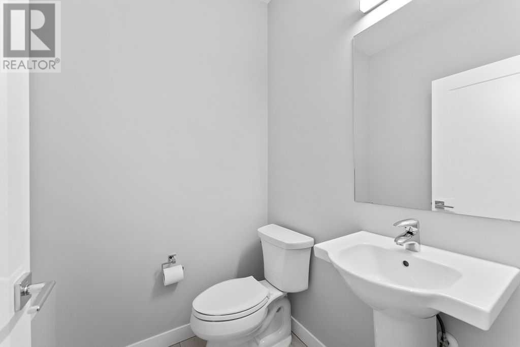 217 Dawson Circle, Chestermere, Alberta  T1X 2R2 - Photo 2 - A2212228