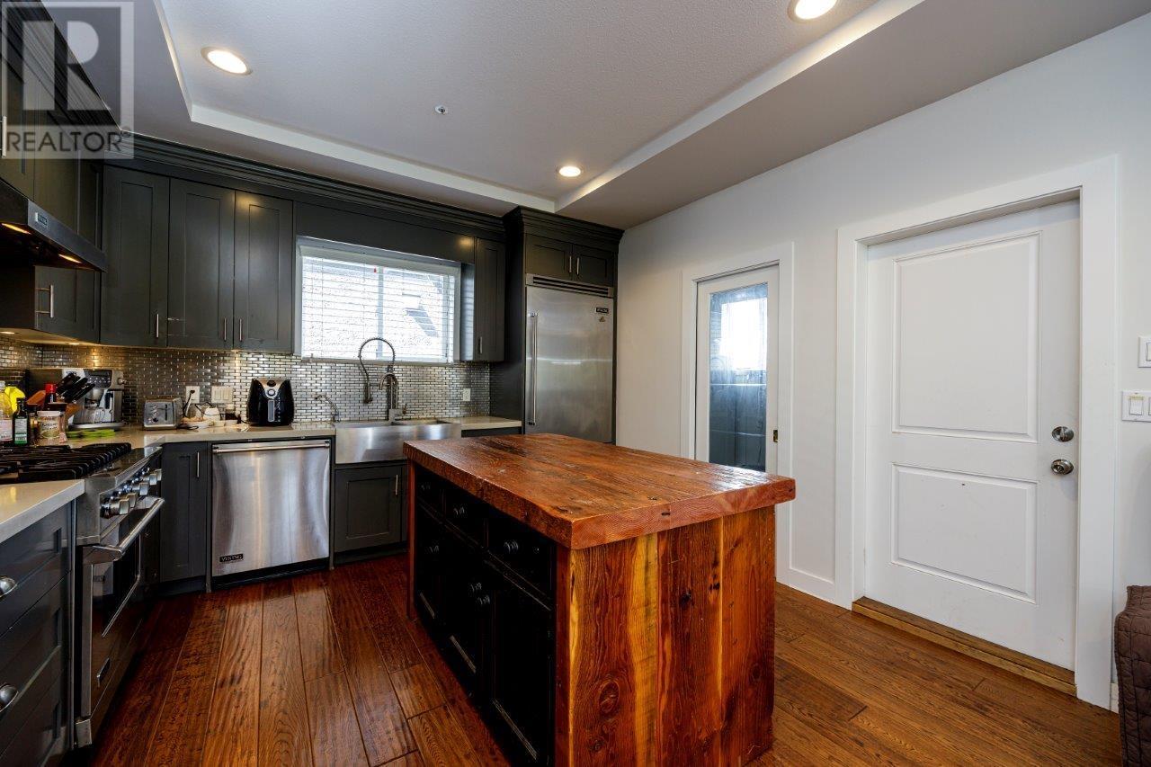 3326 Worthington Drive, Vancouver, British Columbia  V5M 3T6 - Photo 8 - R2997285