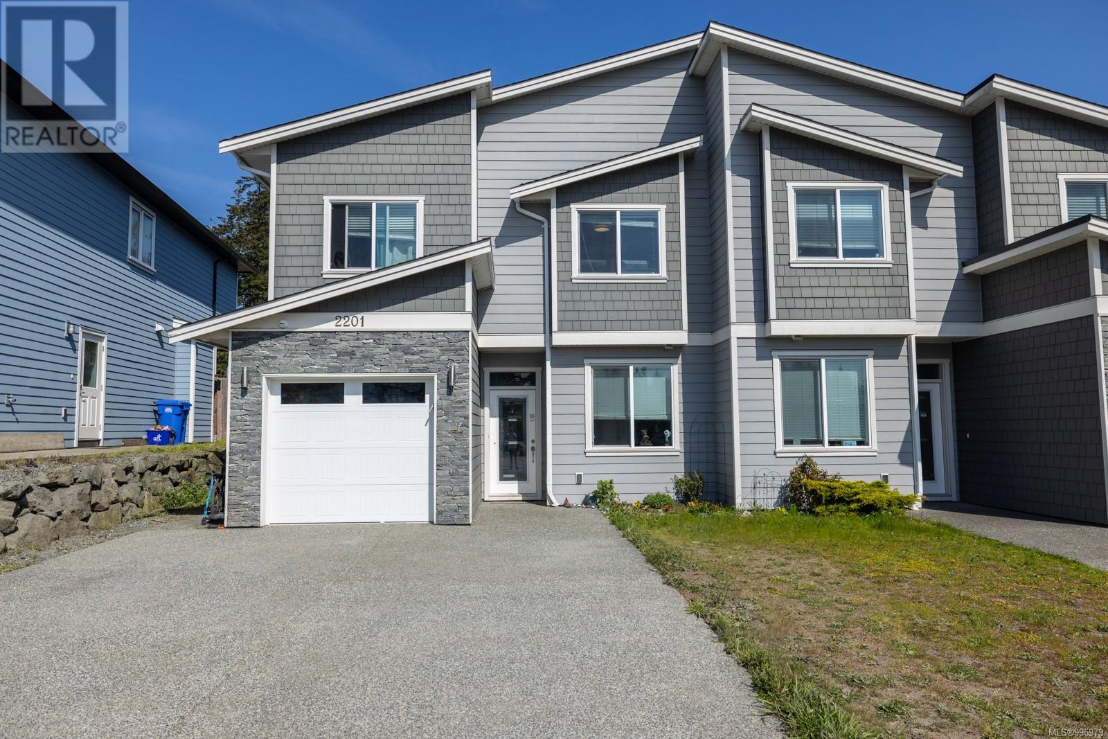 Property at 2201 Winfield Dr image 1