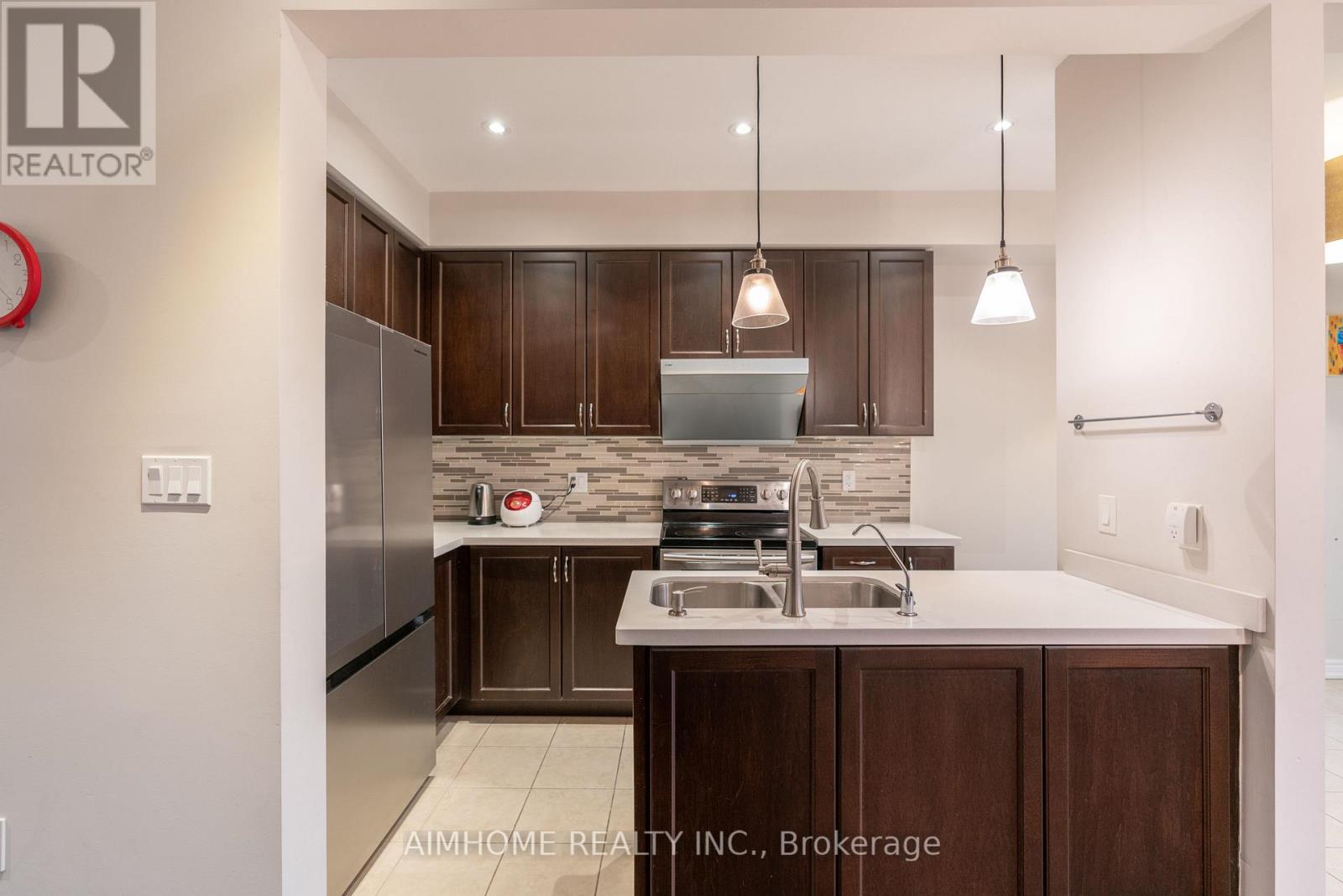 934 Castlemore Avenue, Markham, Ontario  L6E 0N3 - Photo 12 - N12106691