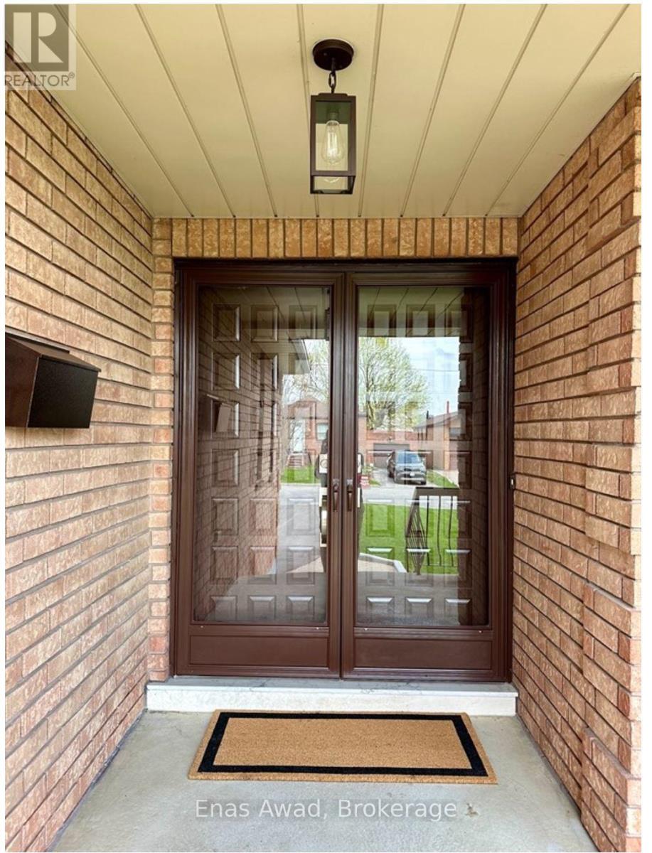 Property at 25 MULHOLLAND AVENUE image 3
