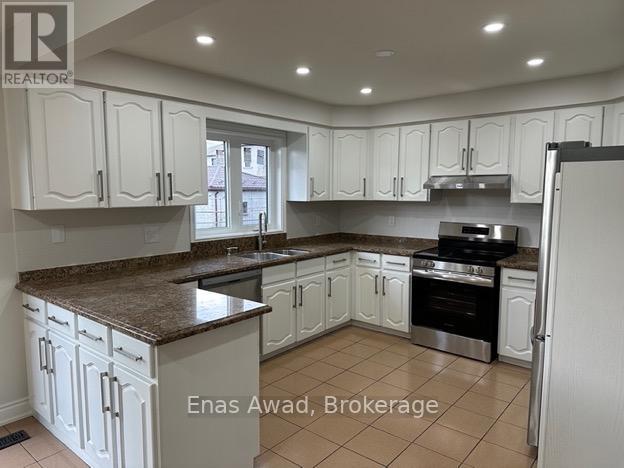 25 Mulholland Avenue, Toronto, Ontario  M6A 2S1 - Photo 9 - W12118321