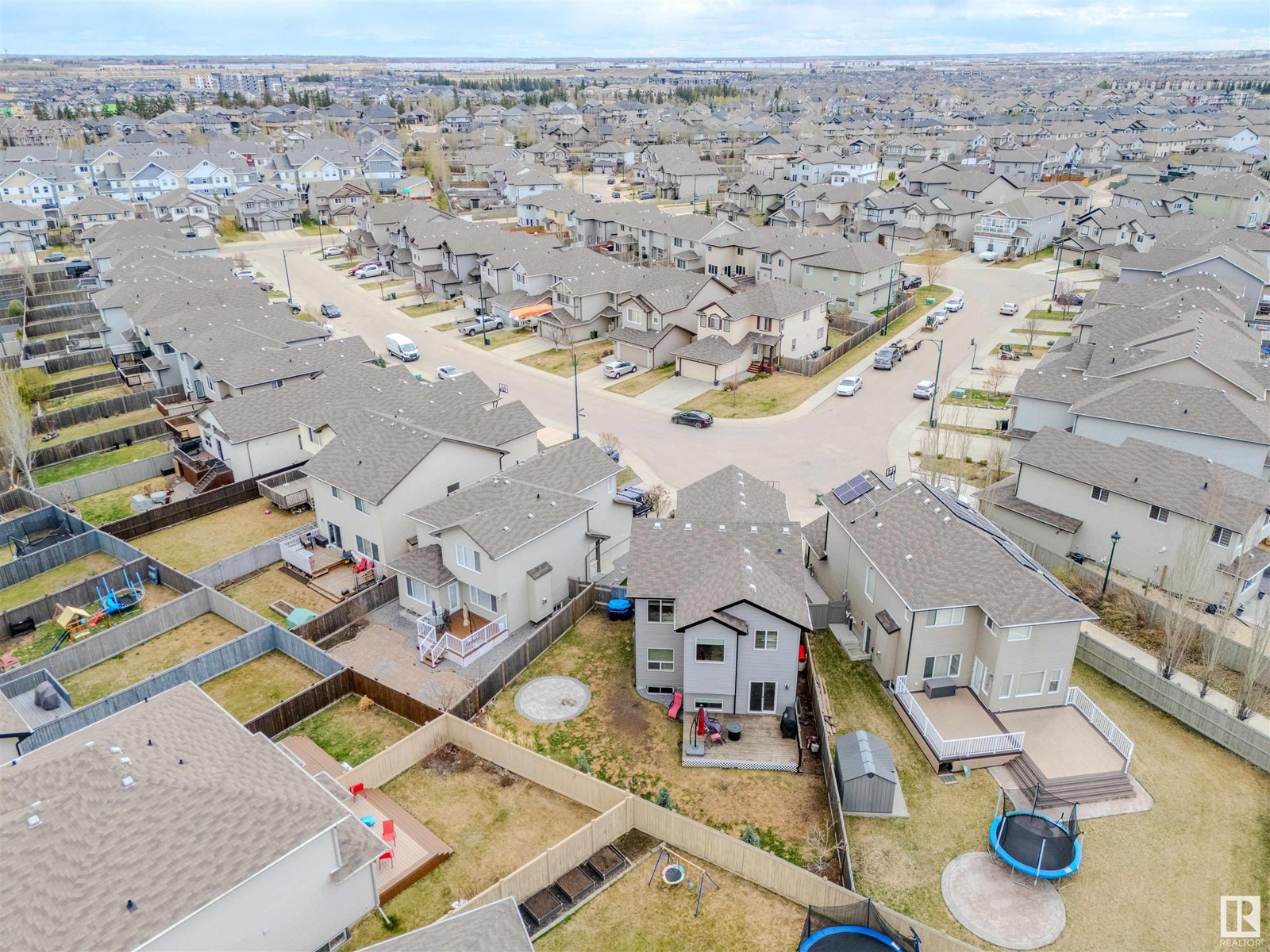 Property at 11732 18 AV SW image 3