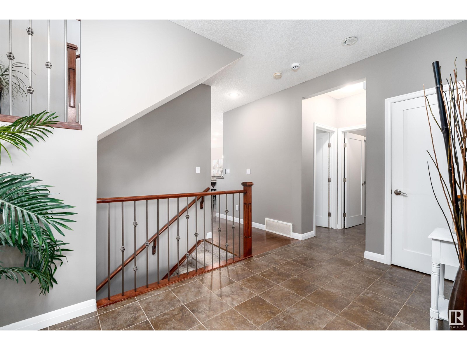Property at 4088 SUMMERLAND DR image 5