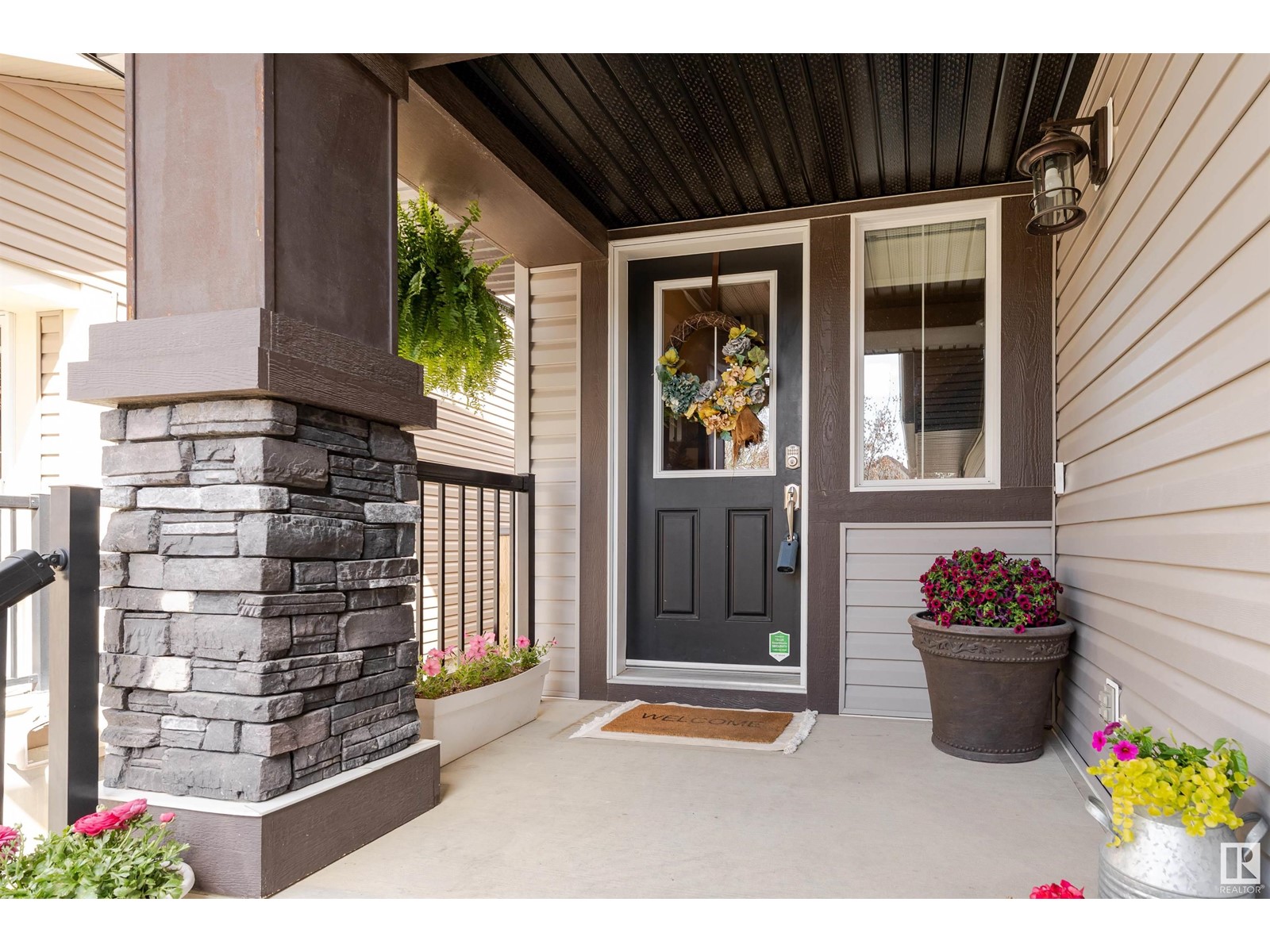 Property at 4088 SUMMERLAND DR image 3
