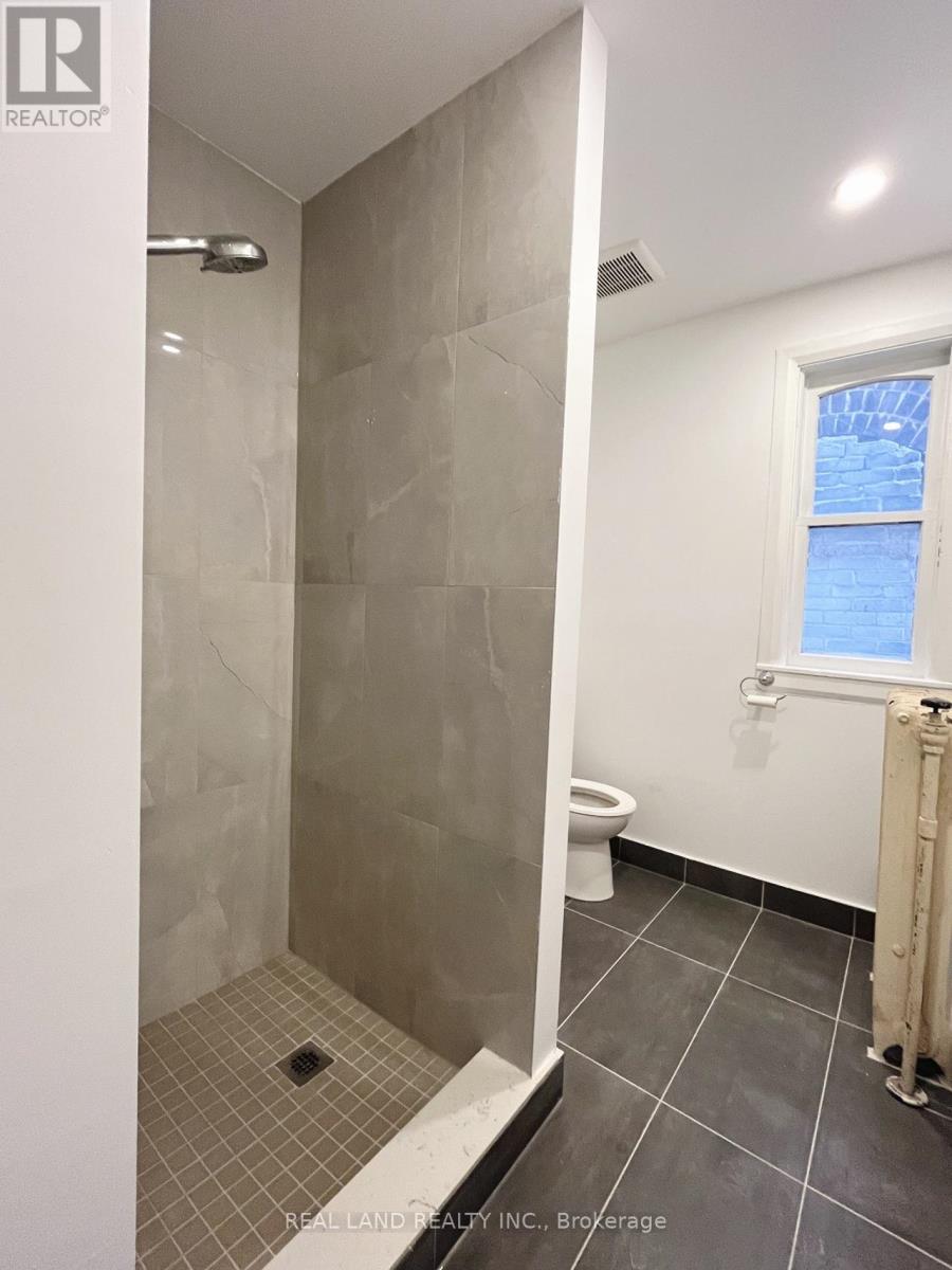 Unit 5 - 31 King Street E, Oshawa, Ontario  L1H 1B2 - Photo 11 - E12118513