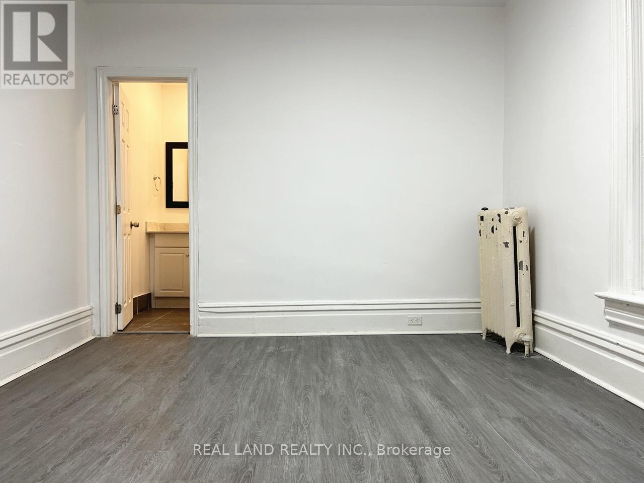 Unit 5 - 31 King Street E, Oshawa, Ontario  L1H 1B2 - Photo 8 - E12118513