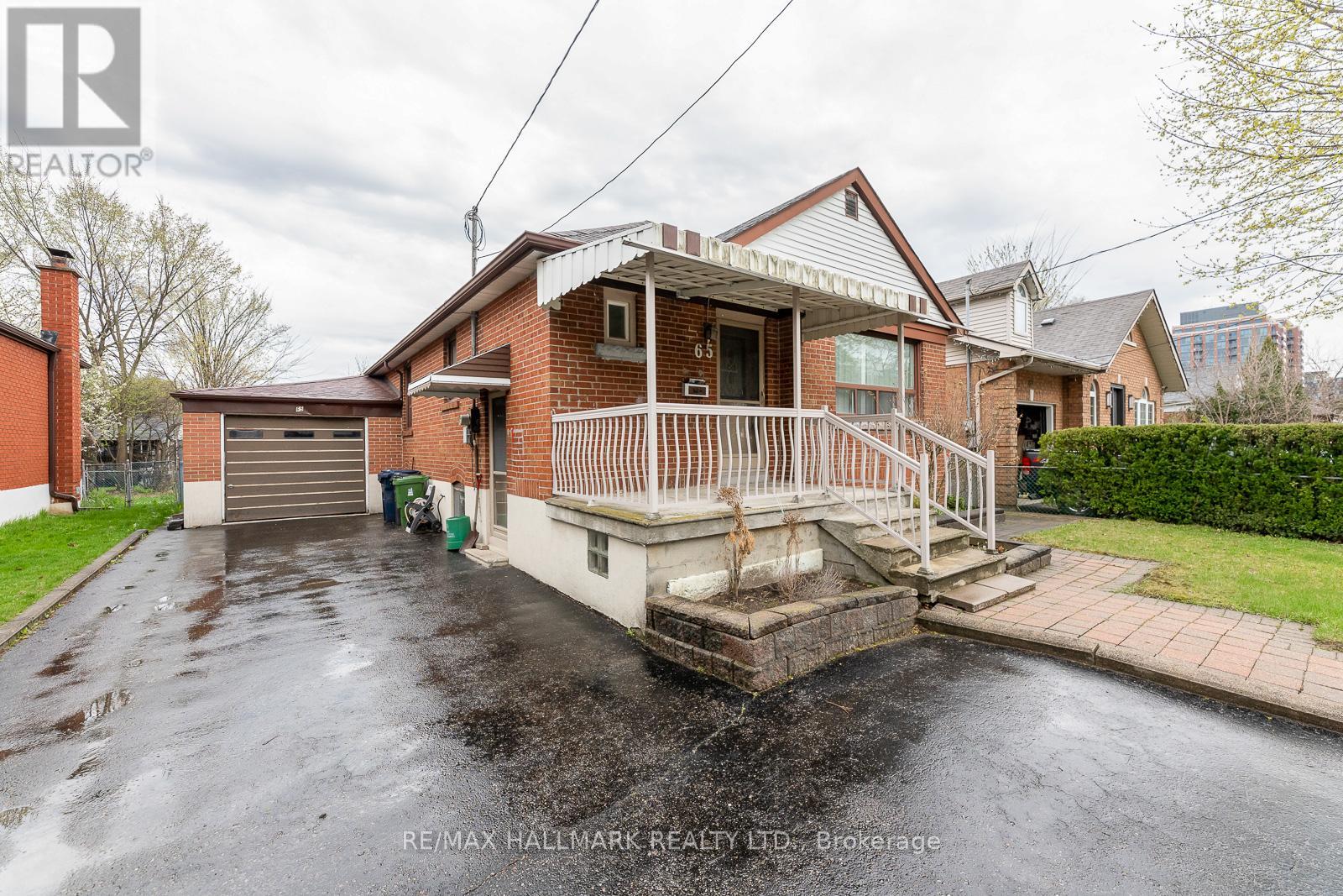 65 Cadillac Avenue, Toronto (Clanton Park), Ontario  M3H 1S4 - Photo 5 - C12113177