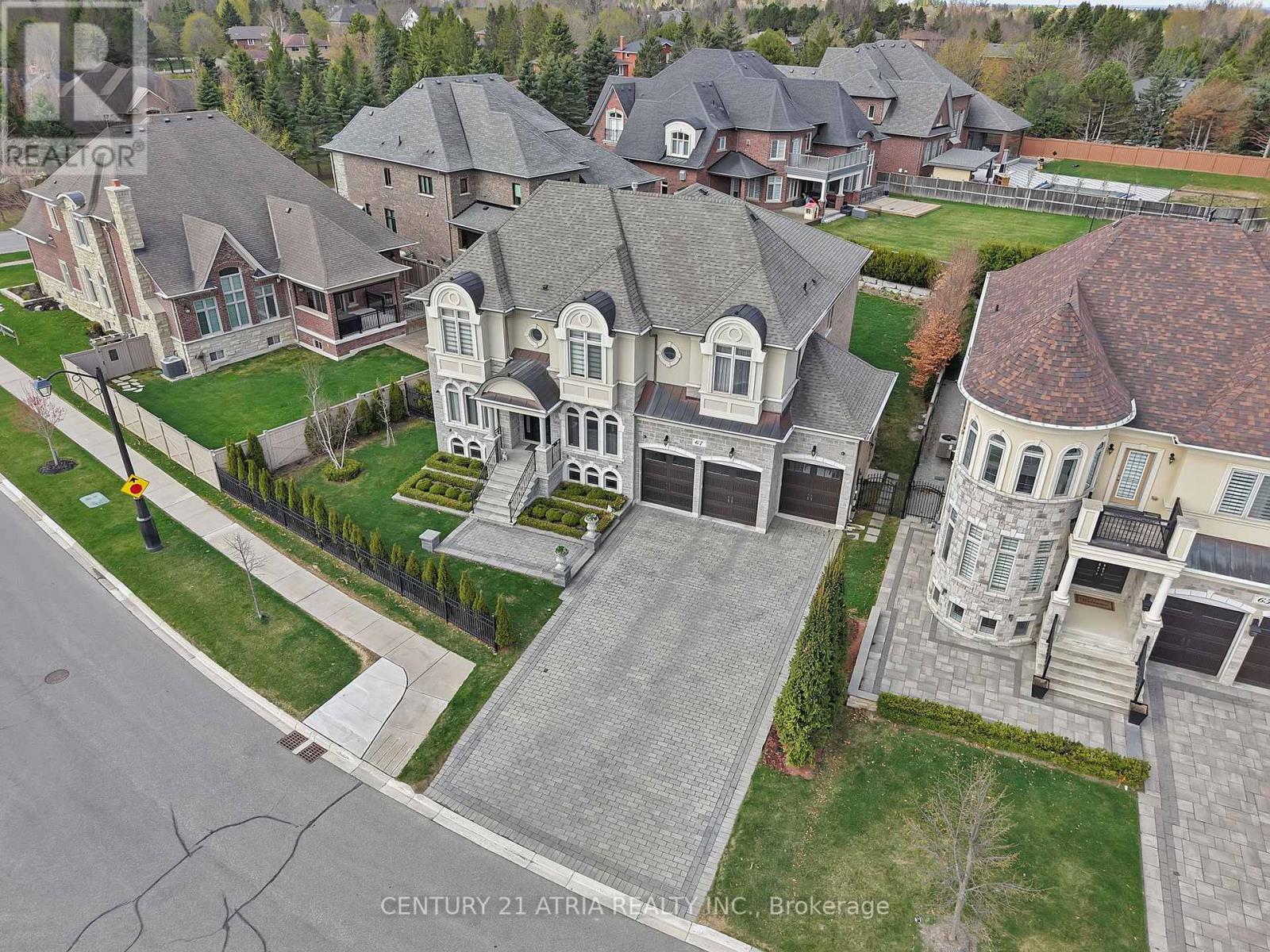 Property at 67 LANGDON DRIVE image 3