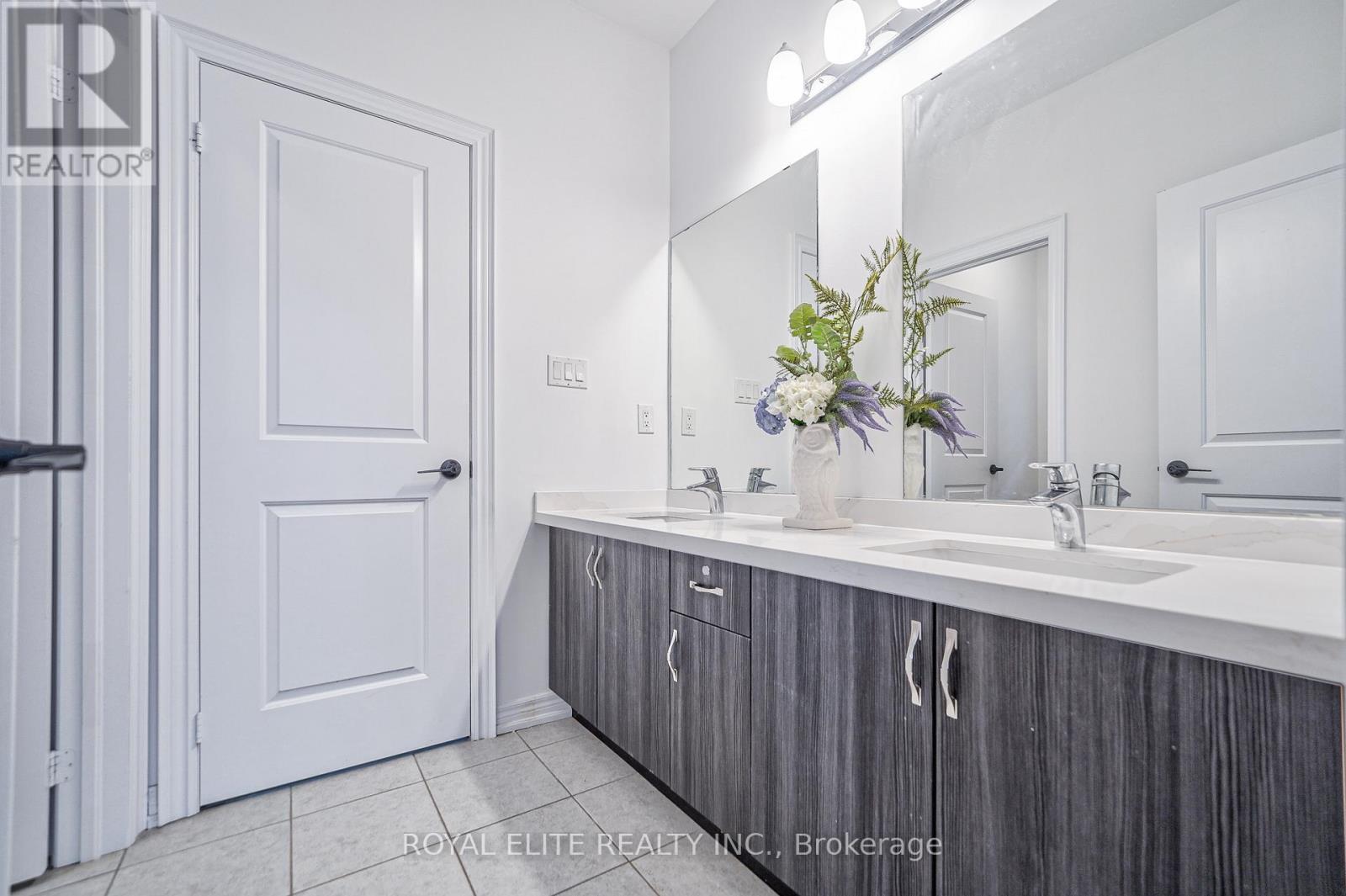 40 Conklin Crescent, Aurora, Ontario  L4G 0Z2 - Photo 24 - N12118533