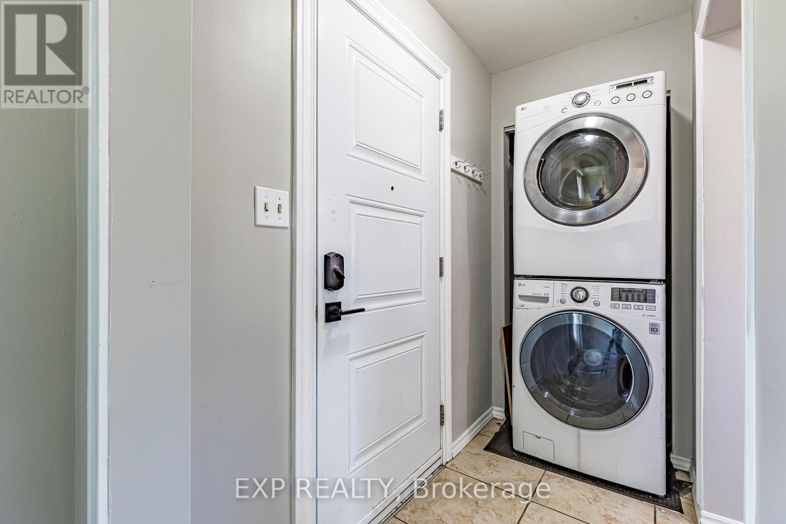 Property at 3 VEEVERS DRIVE image 3