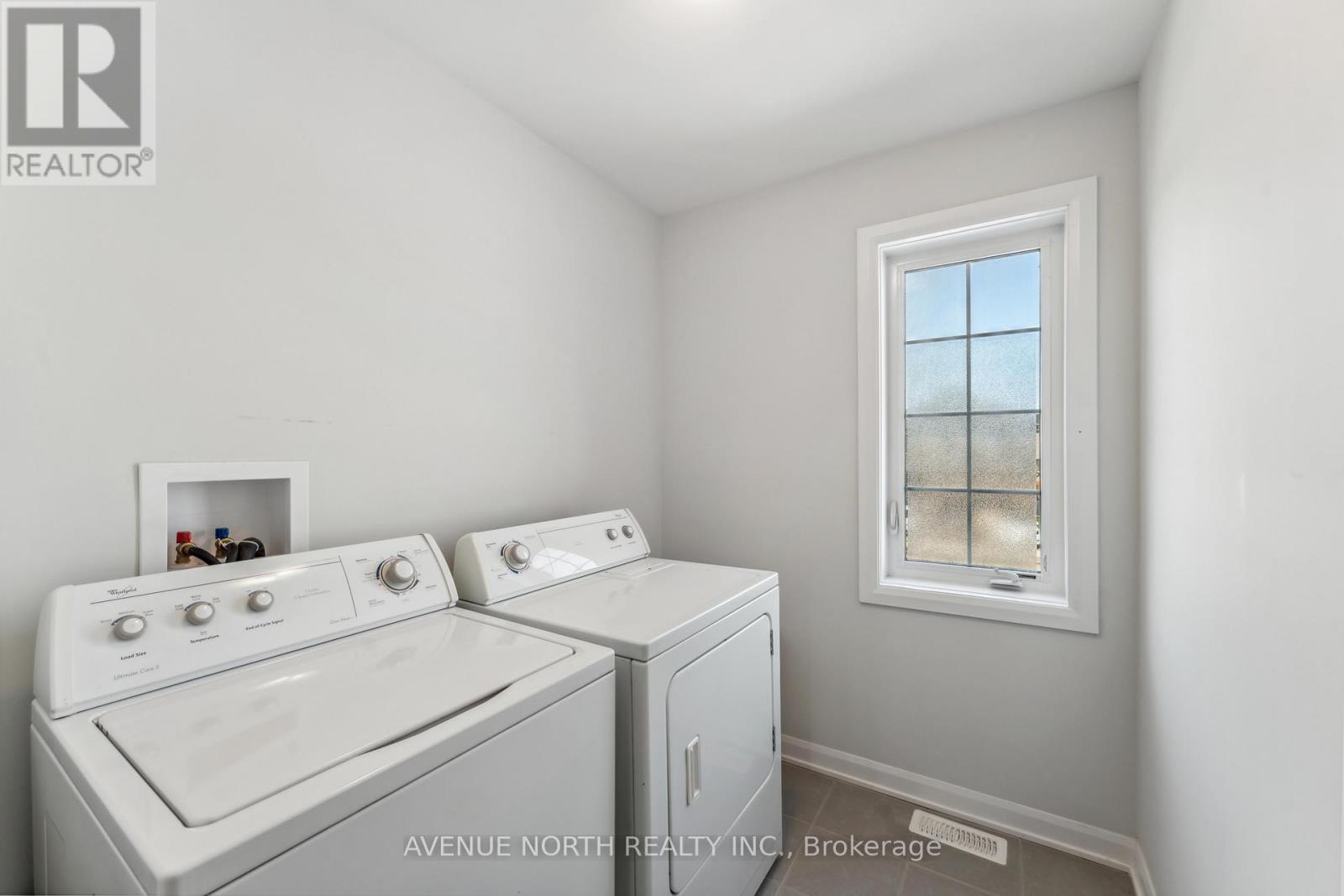 841 Cappamore Drive, Ottawa, Ontario  K2J 7C3 - Photo 25 - X12118545