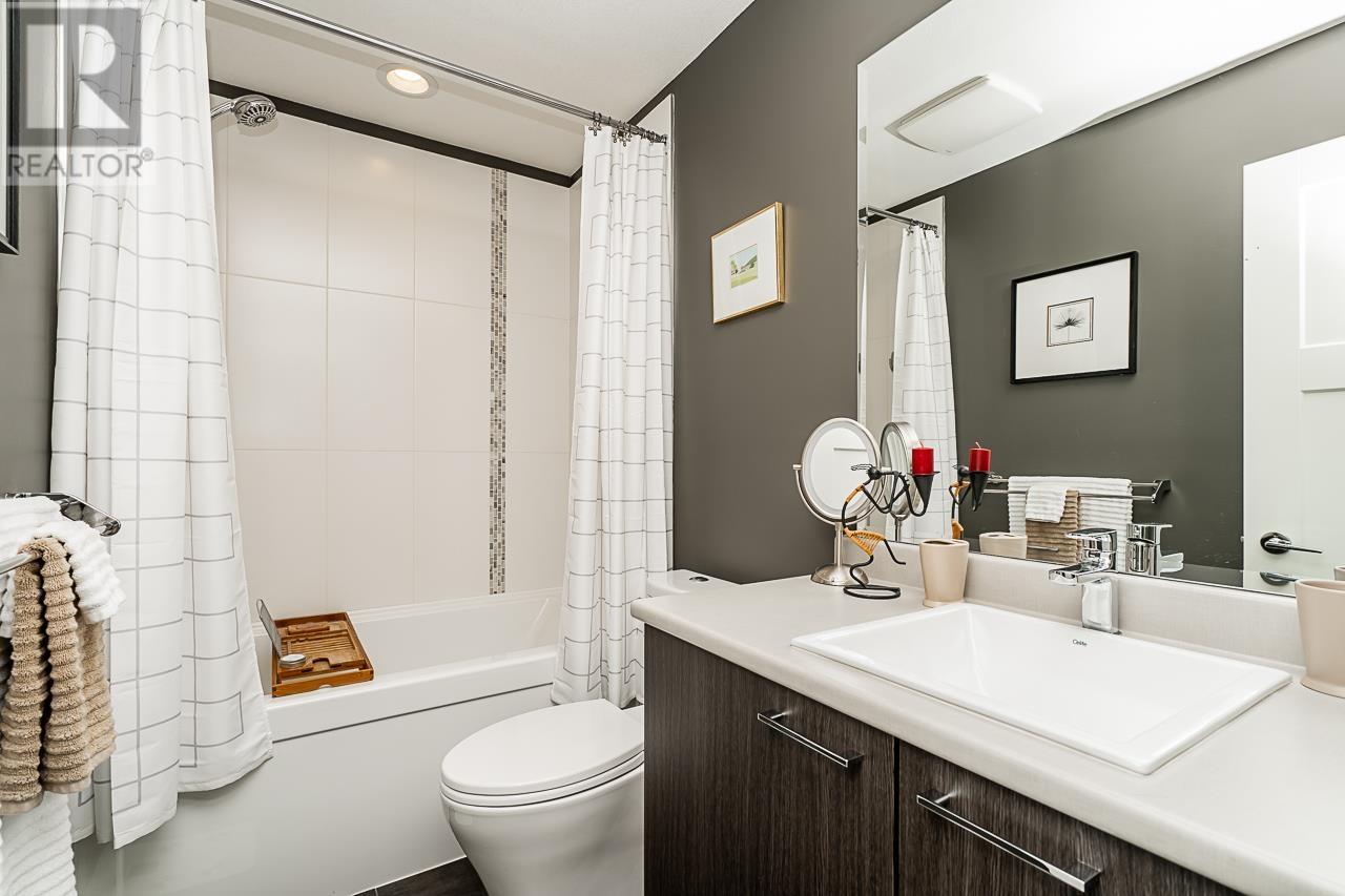 Property at 1707 SWAN ROAD image 5