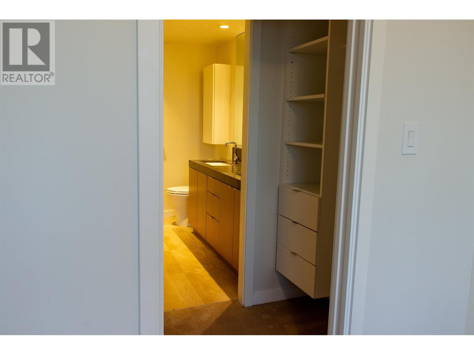 803 112 E 13 Street, North Vancouver, British Columbia  V7L 0E4 - Photo 8 - R2997290