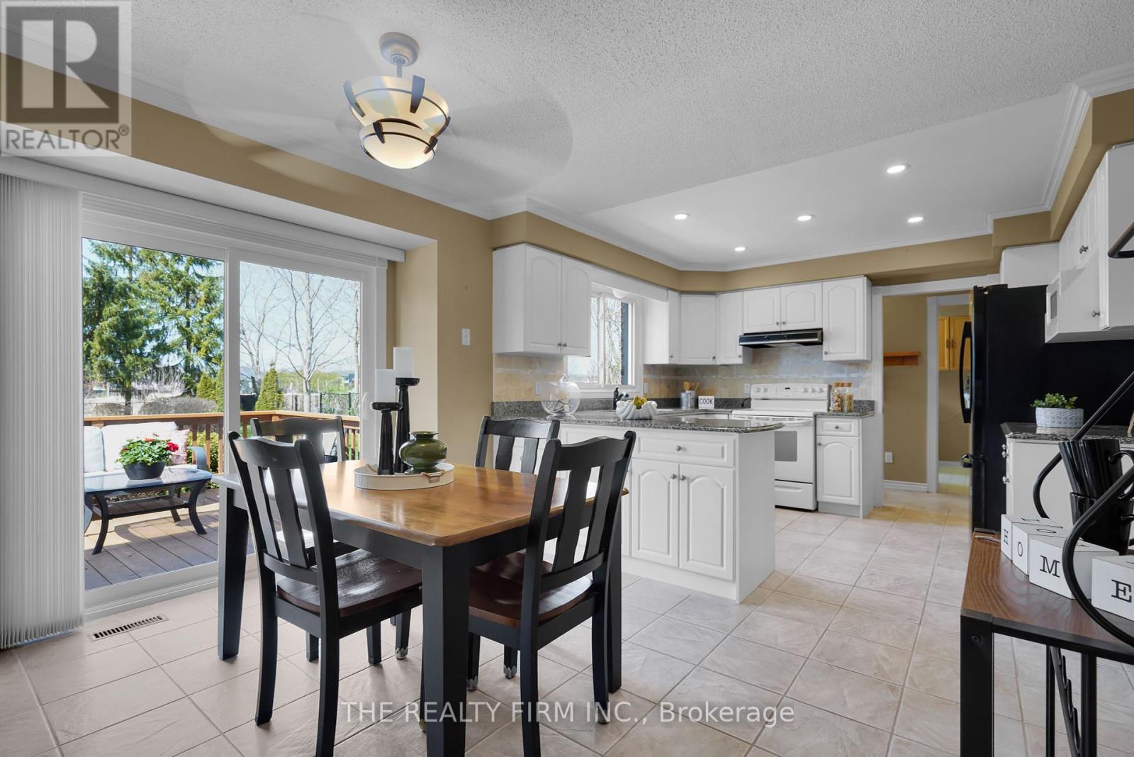 Photo 15 of 50 for 7026 Diane Crescent