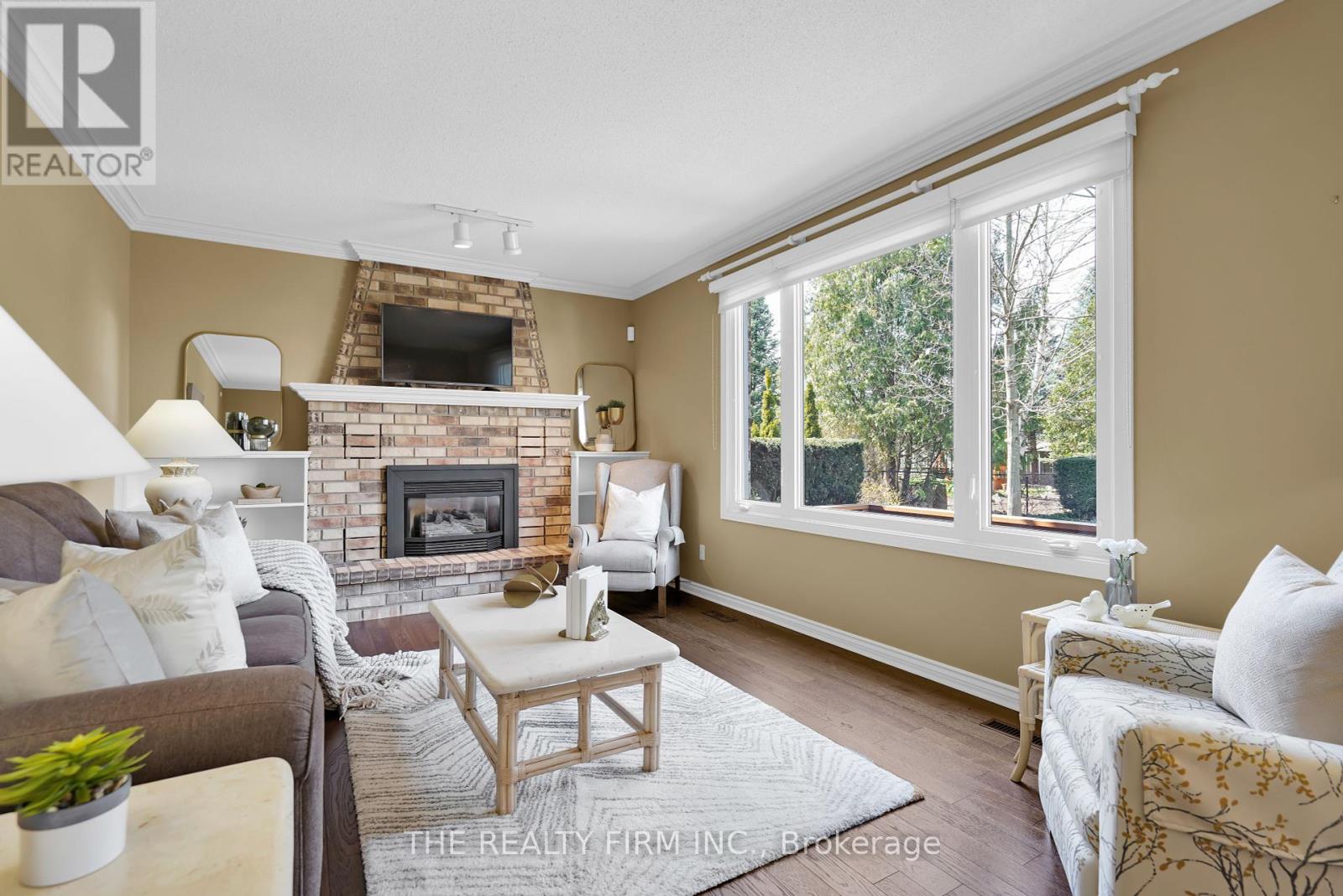 Photo 17 of 50 for 7026 Diane Crescent