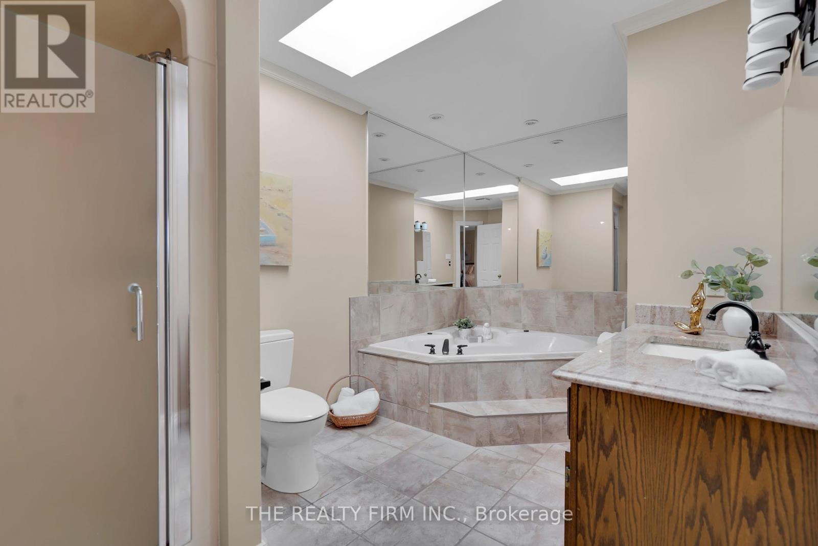7026 Diane Crescent, London South, Ontario N6P 1G2 - Photo 23 - X12104932