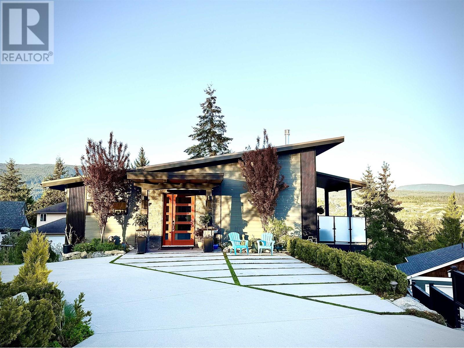 Property at 5769-5771 GENNI'S WAY image 1