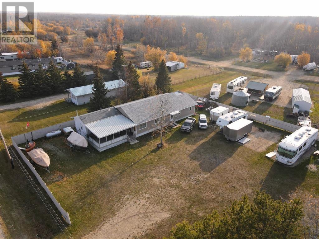 46, Peace River Avenue, Joussard, Alberta  T0G 1J0 - Photo 3 - A2216749