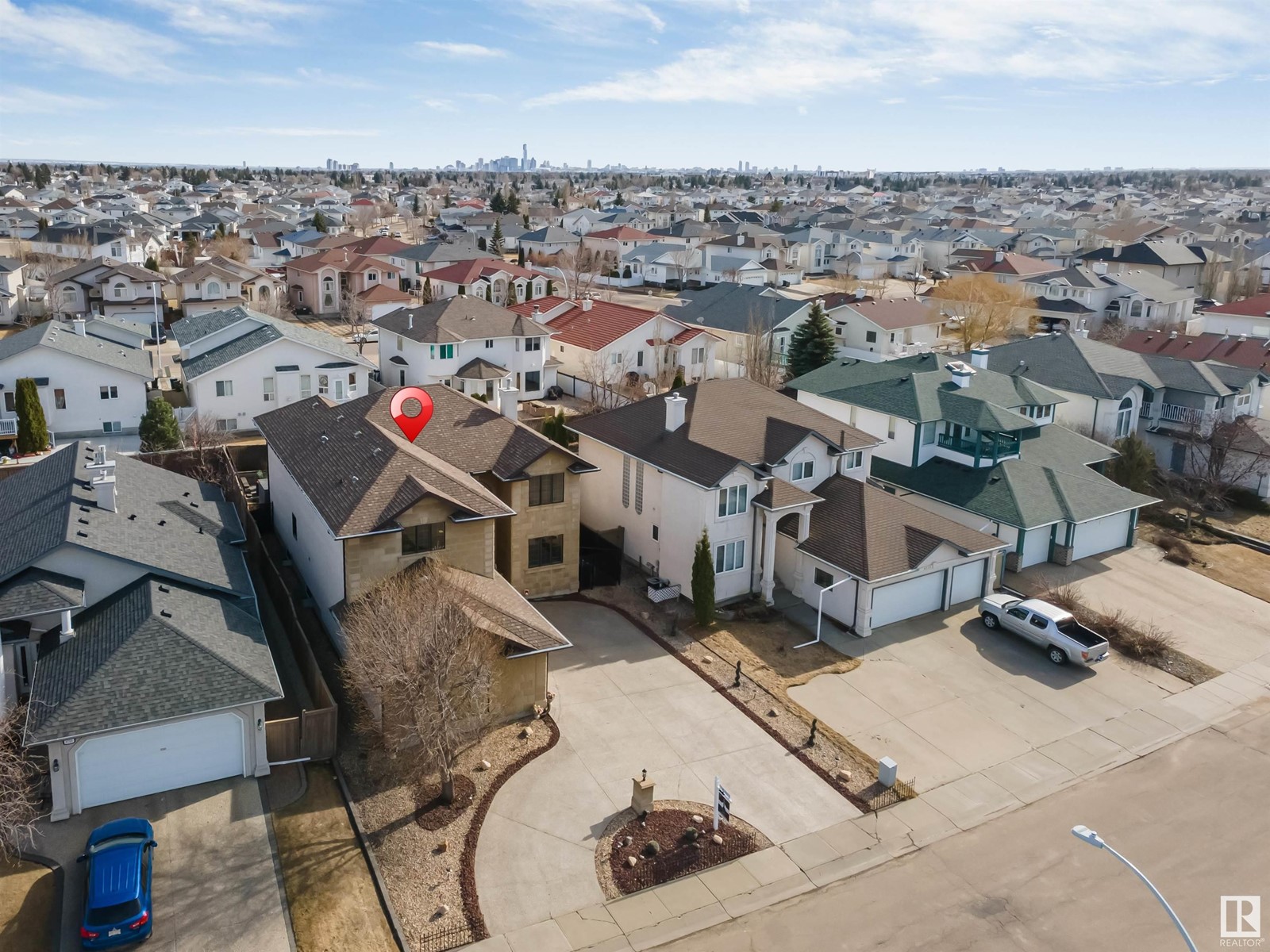 Property at 8715 160A AV NW NW image 4