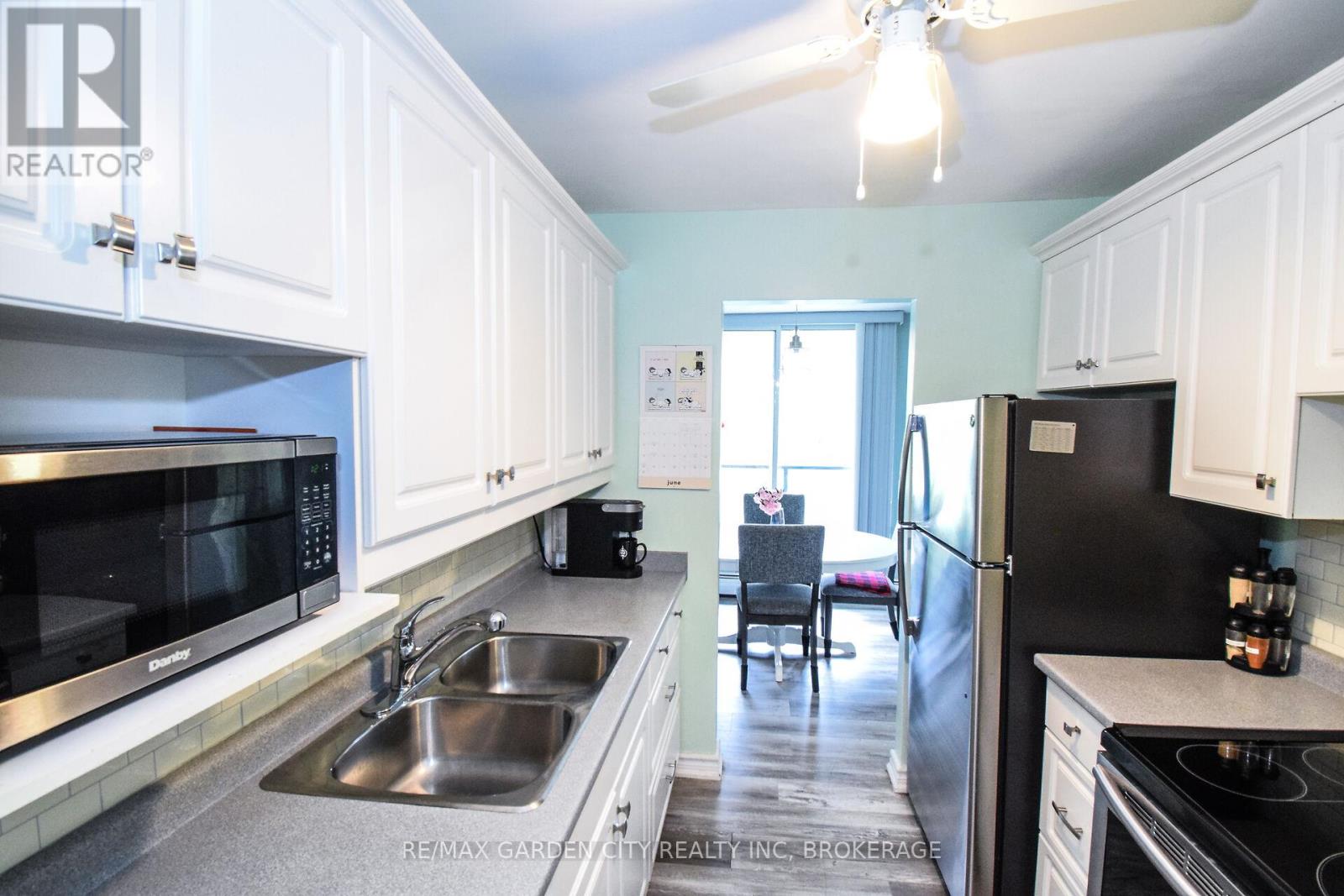 811 - 359 Geneva Street, St. Catharines (Fairview), Ontario  L2N 2G5 - Photo 10 - X12118588