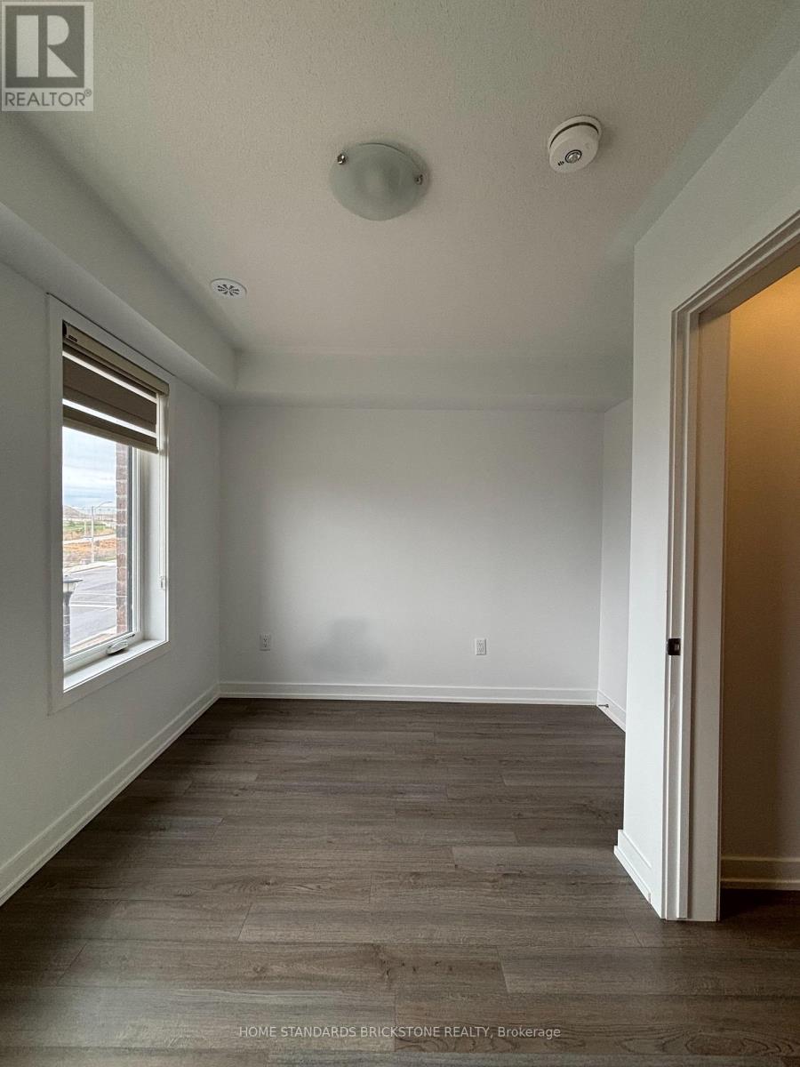 183 Downsview Park Boulevard, Toronto, Ontario  M3K 0C8 - Photo 14 - W12078467