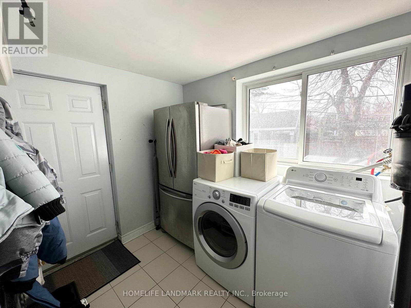 2600 Lake Shore Boulevard W, Toronto, Ontario  M8V 1G4 - Photo 21 - W12092973