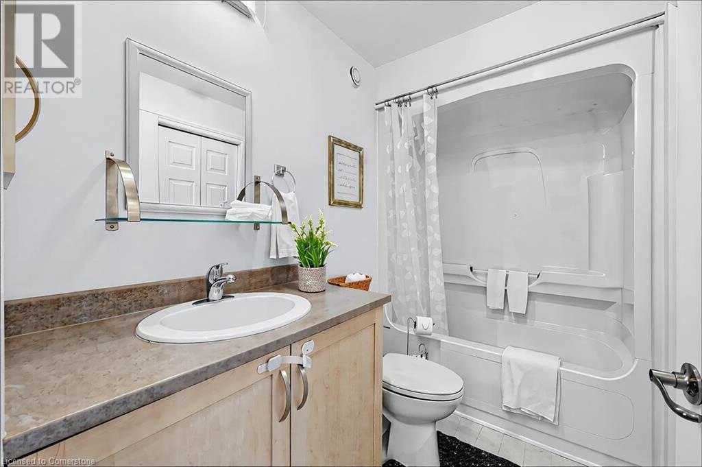 106 Armoy Lane, Freelton, Ontario  L0R 1K0 - Photo 9 - 40719426