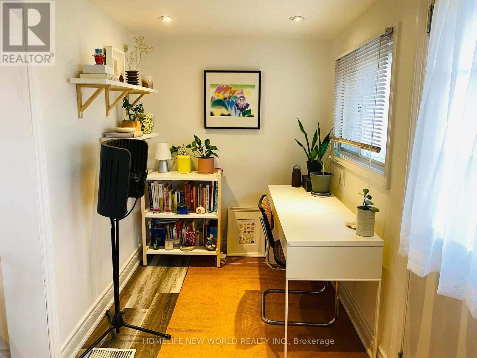 1 - 199 Bellwoods Avenue, Toronto, Ontario  M6J 2R2 - Photo 4 - C12118577