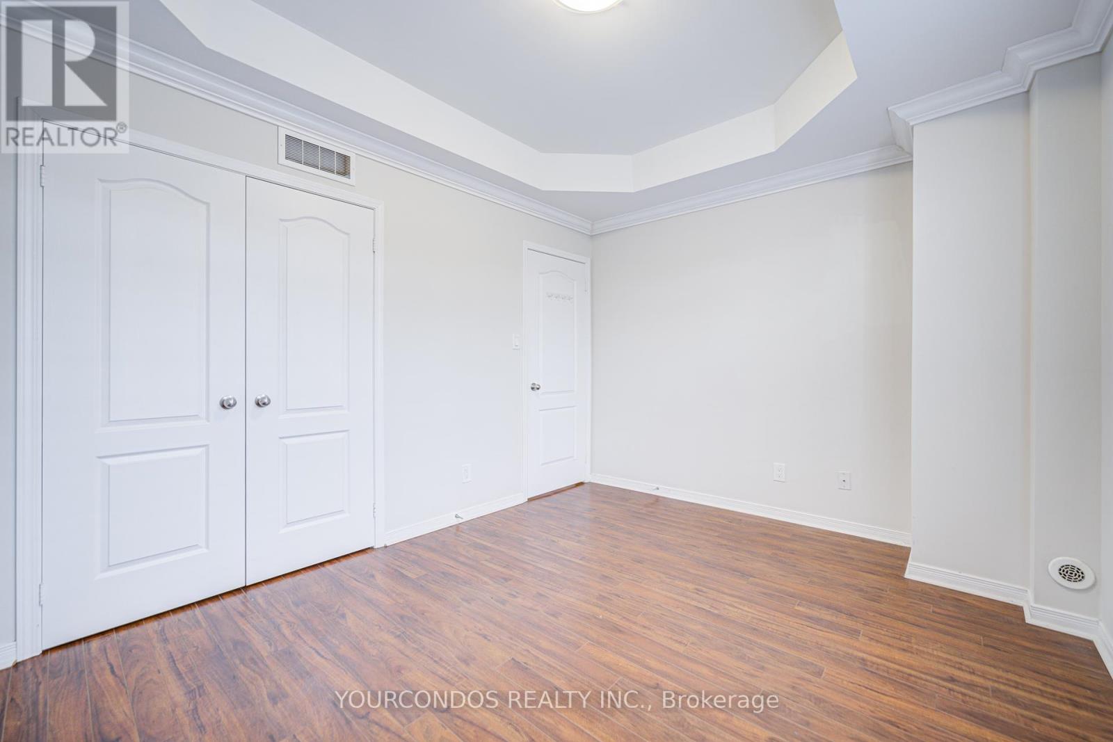 40 Lovegrove Lane, Ajax, Ontario  L1S 0E7 - Photo 8 - E12118586