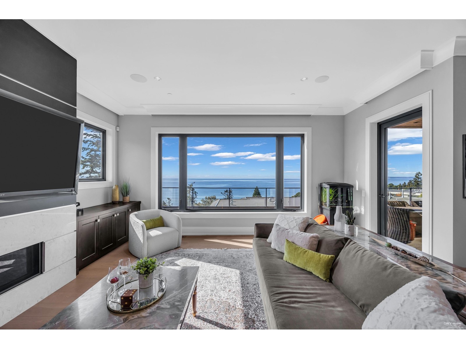 Property at 14442 MAGDALEN AVENUE image 4