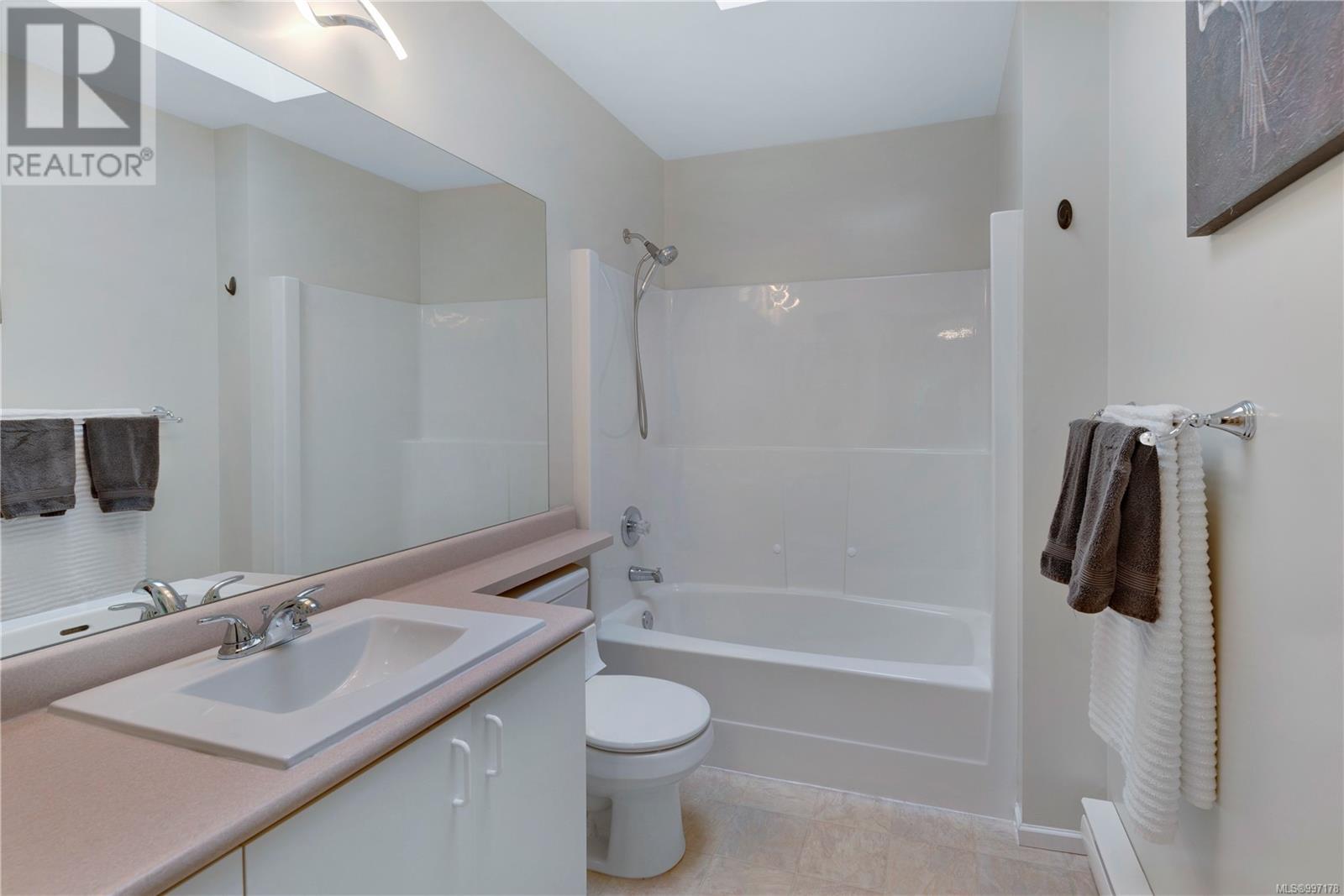 205 440 Schley Pl, Qualicum Beach, British Columbia  V9K 2M5 - Photo 23 - 997178