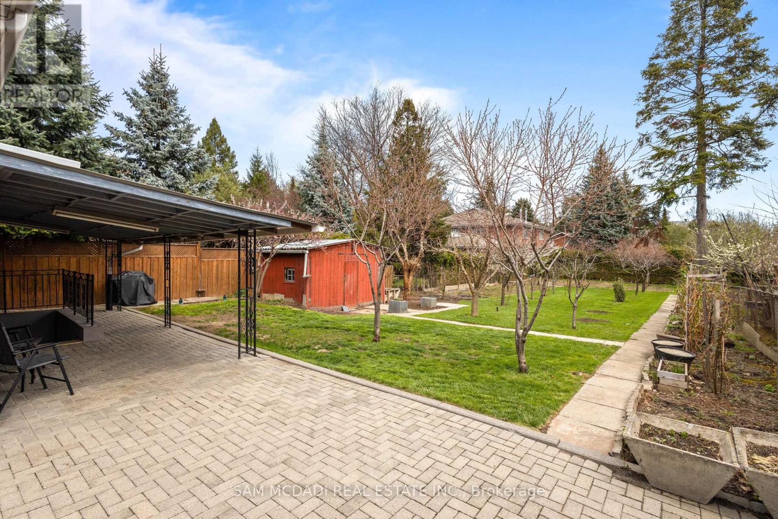 Property at 1491 ROYAL YORK ROAD image 3